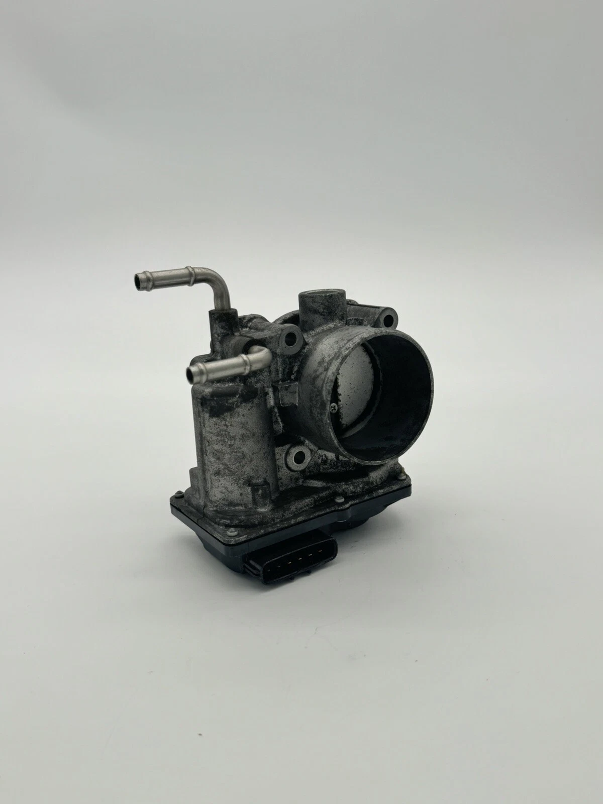 2013-2014 Scion XD 2.0L Throttle Body Valve 2203037040 OEM - Image 4