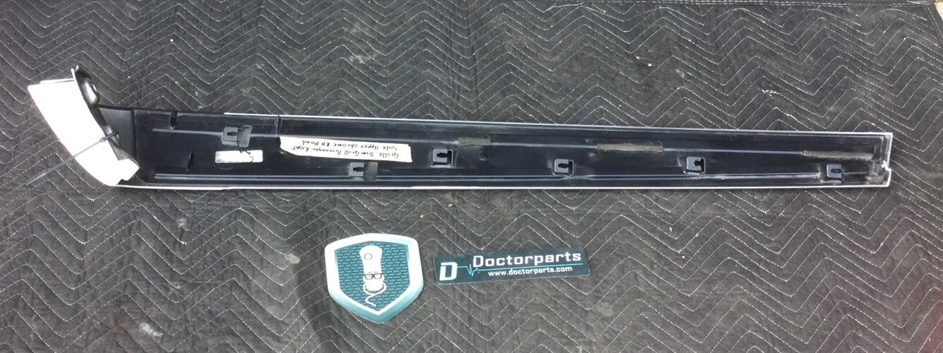 2011-2017 HONDA ODYSSEY GRILLE TRIM PASSENGER RH SIDE UPPER PANEL USED OEM - Image 3