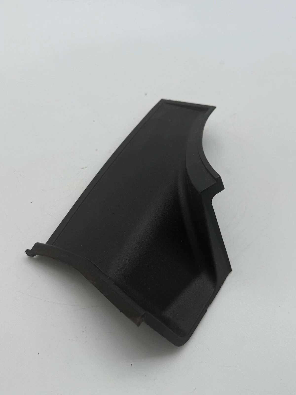 2015-2020 Ford Mustang GT Rear Right Pad Cover Trim FR3B-13A414-A 15-20 - Image 4