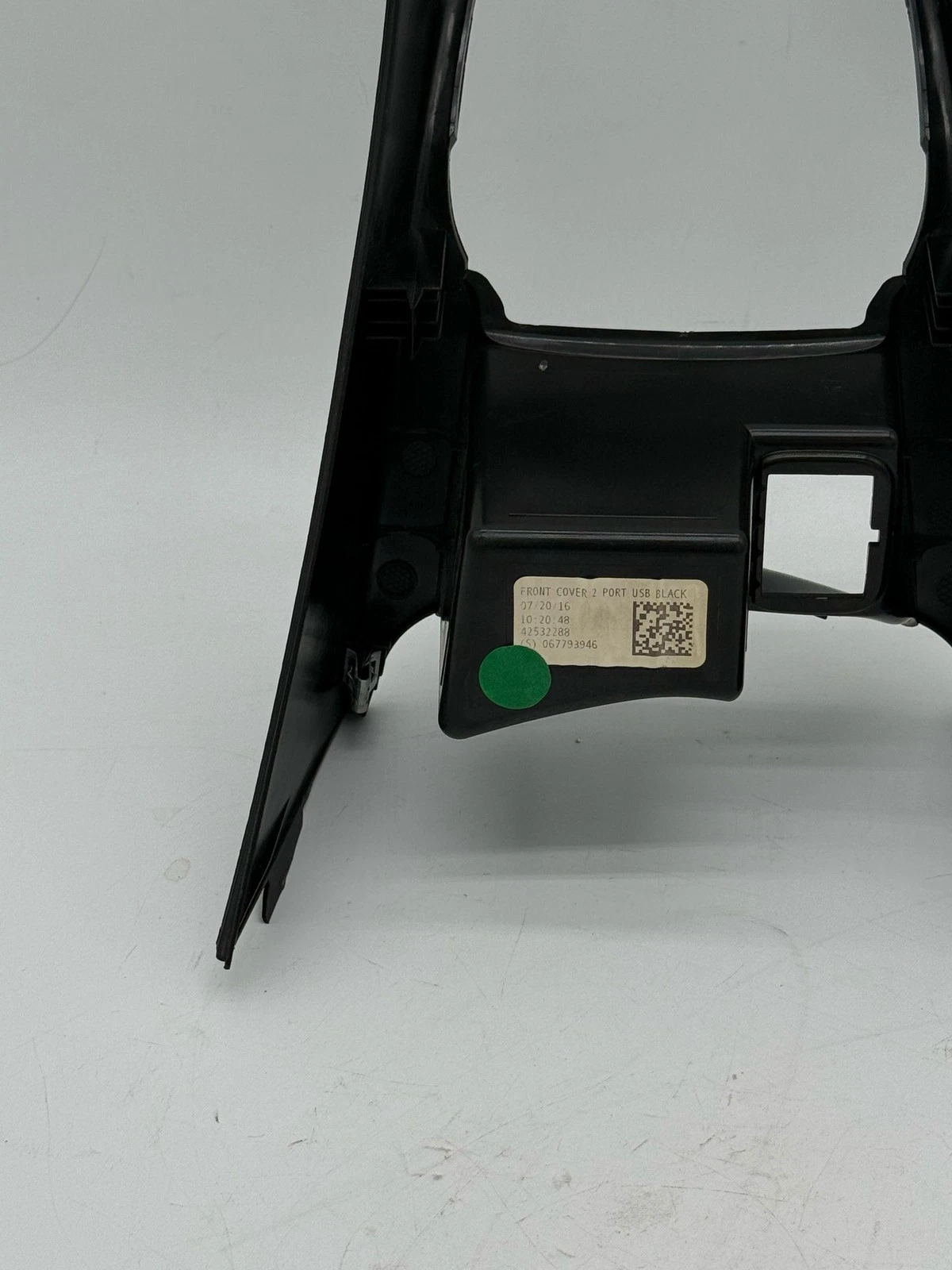 2020 Chevrolet Sonic Jet Black Front Floor Console Trim Plate 42532288 OEM - Image 3