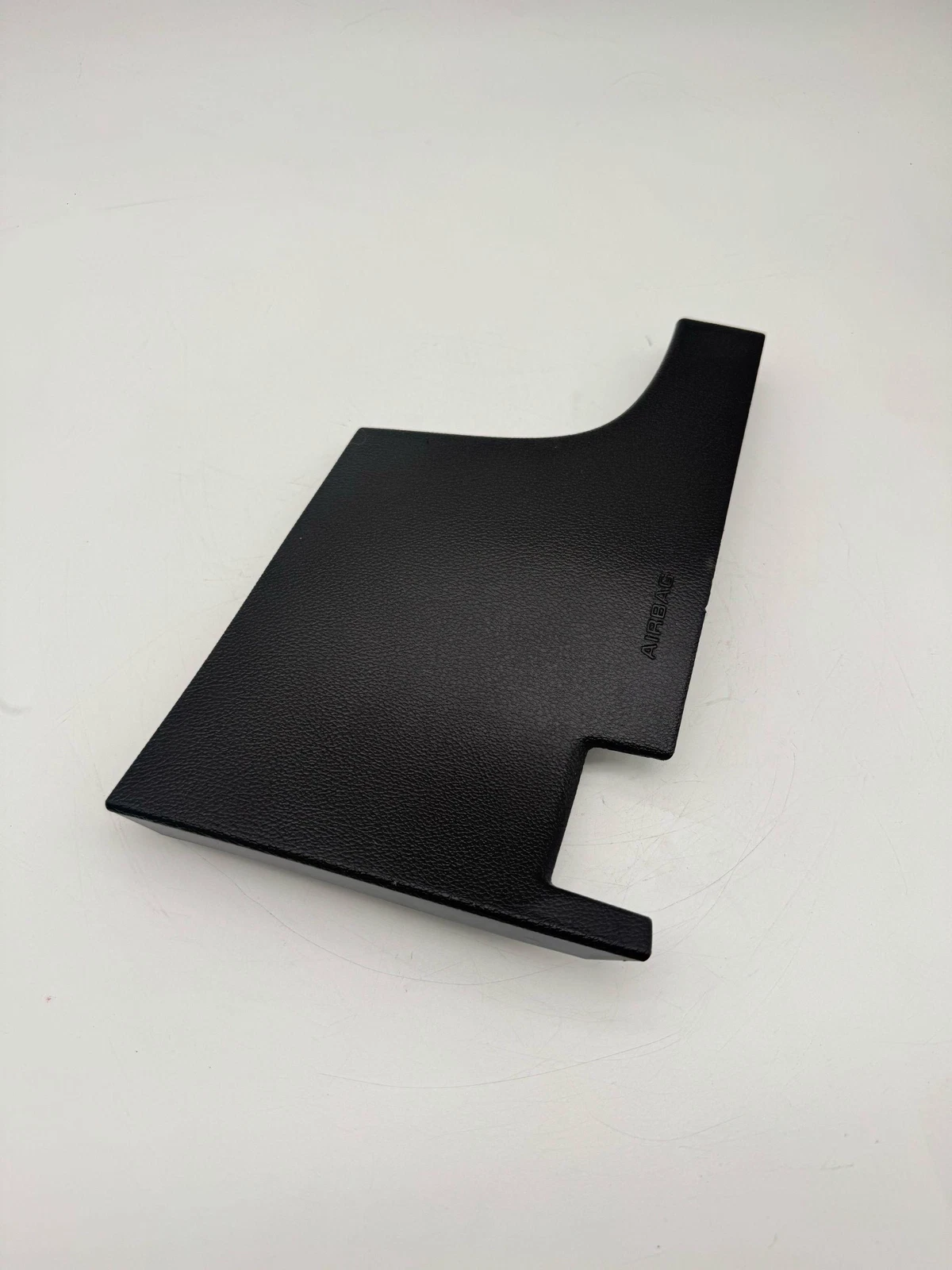 2016-2019 CHEVROLET CRUZE DASH LEFT KNEE BOLSTER COVER PANEL TRIM OEM 39018626 - Image 9