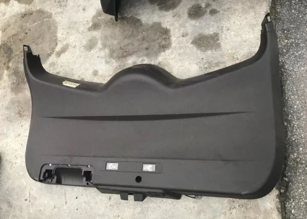 2013-2017 BUICK ENCLAVE DECKLID/TRUNK TRIM PANEL