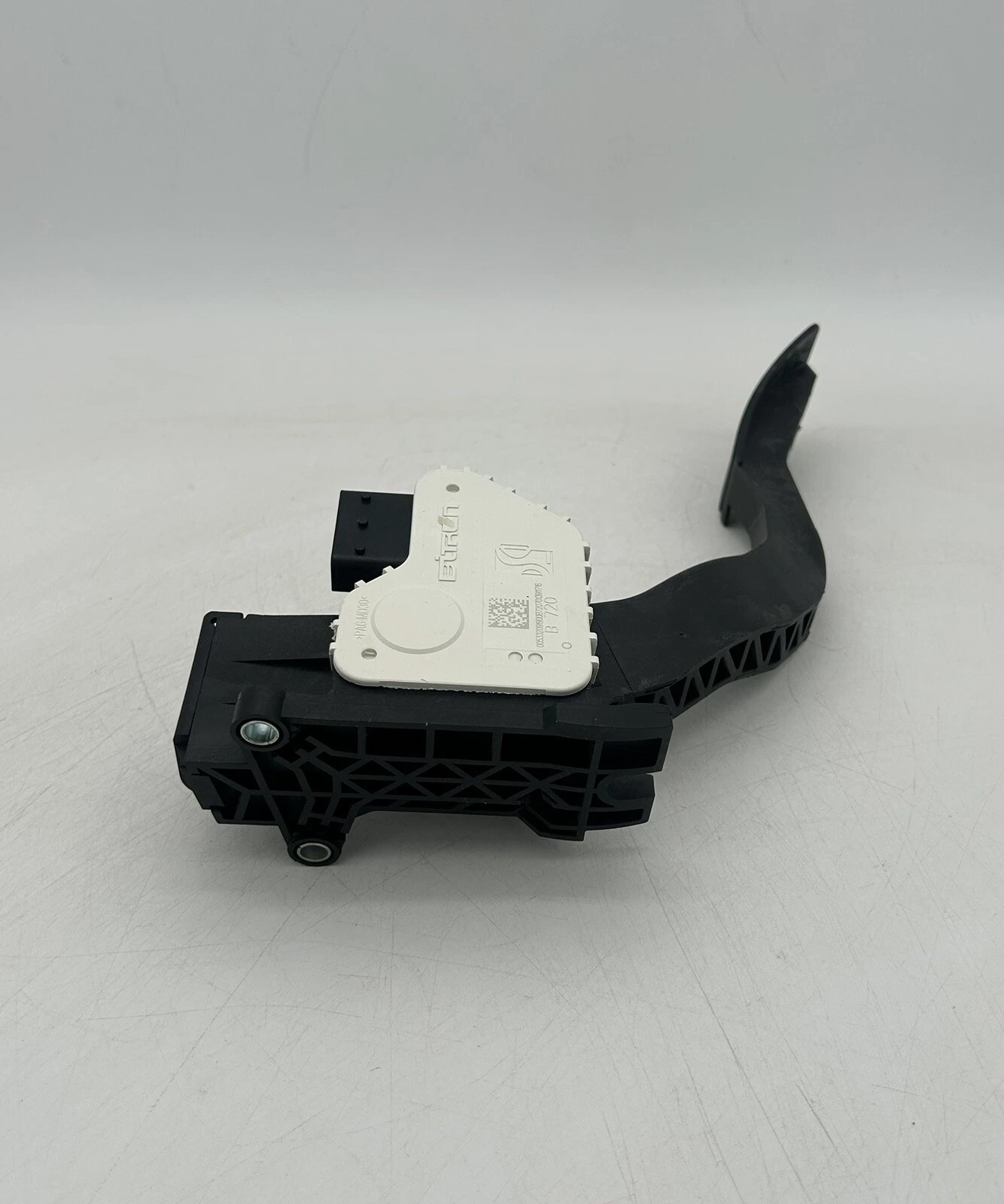 2014-2021 DODGE PROMASTER 2500 3.6L V6 FLOOR ACCELERATOR THROTTLE GAS PEDAL OEM - Image 6