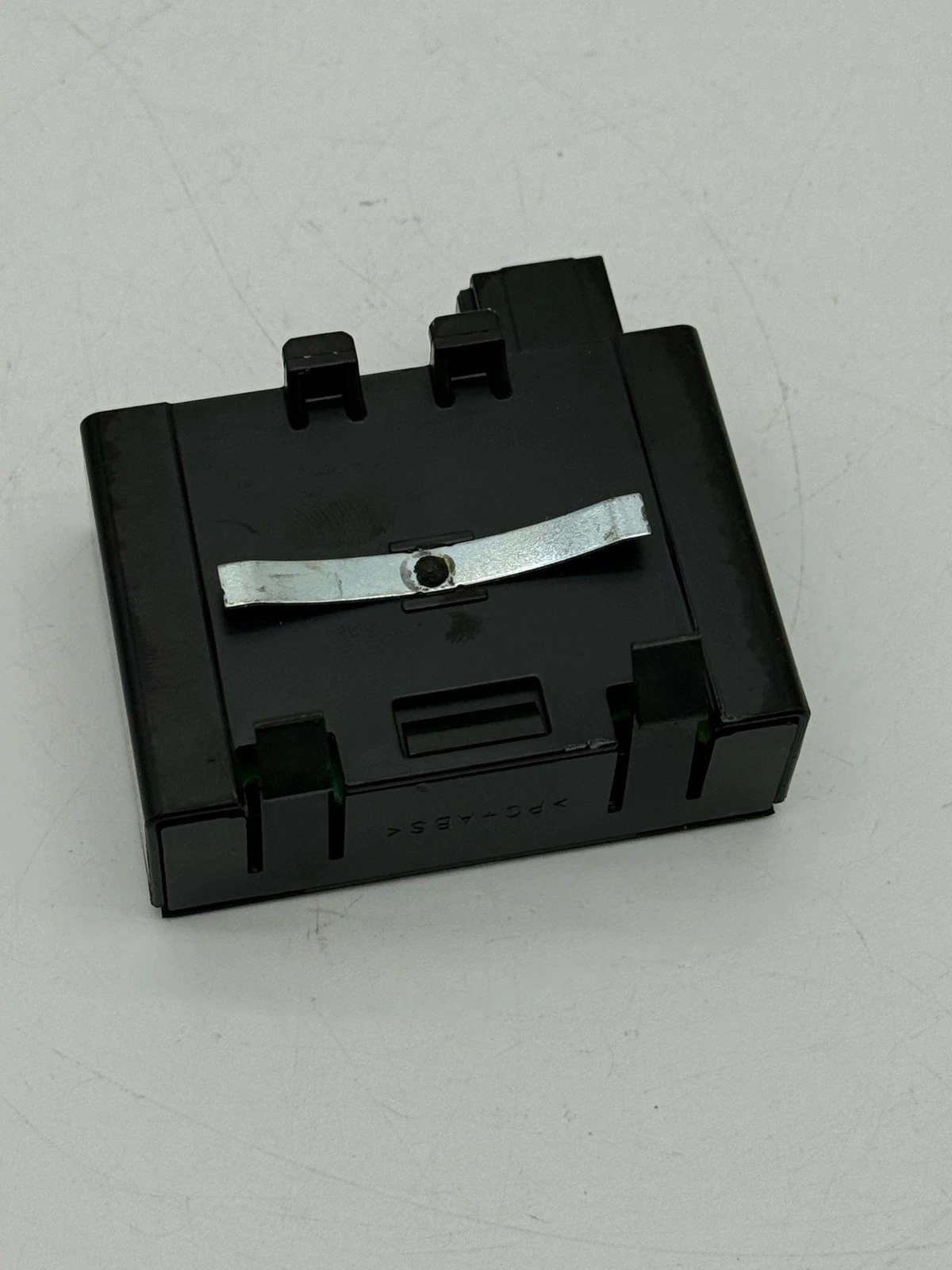 2017-2020 CHEVROLET SONIC REMOTE CONTROL DOOR LOCK RECEIVER 13587439 - Image 4