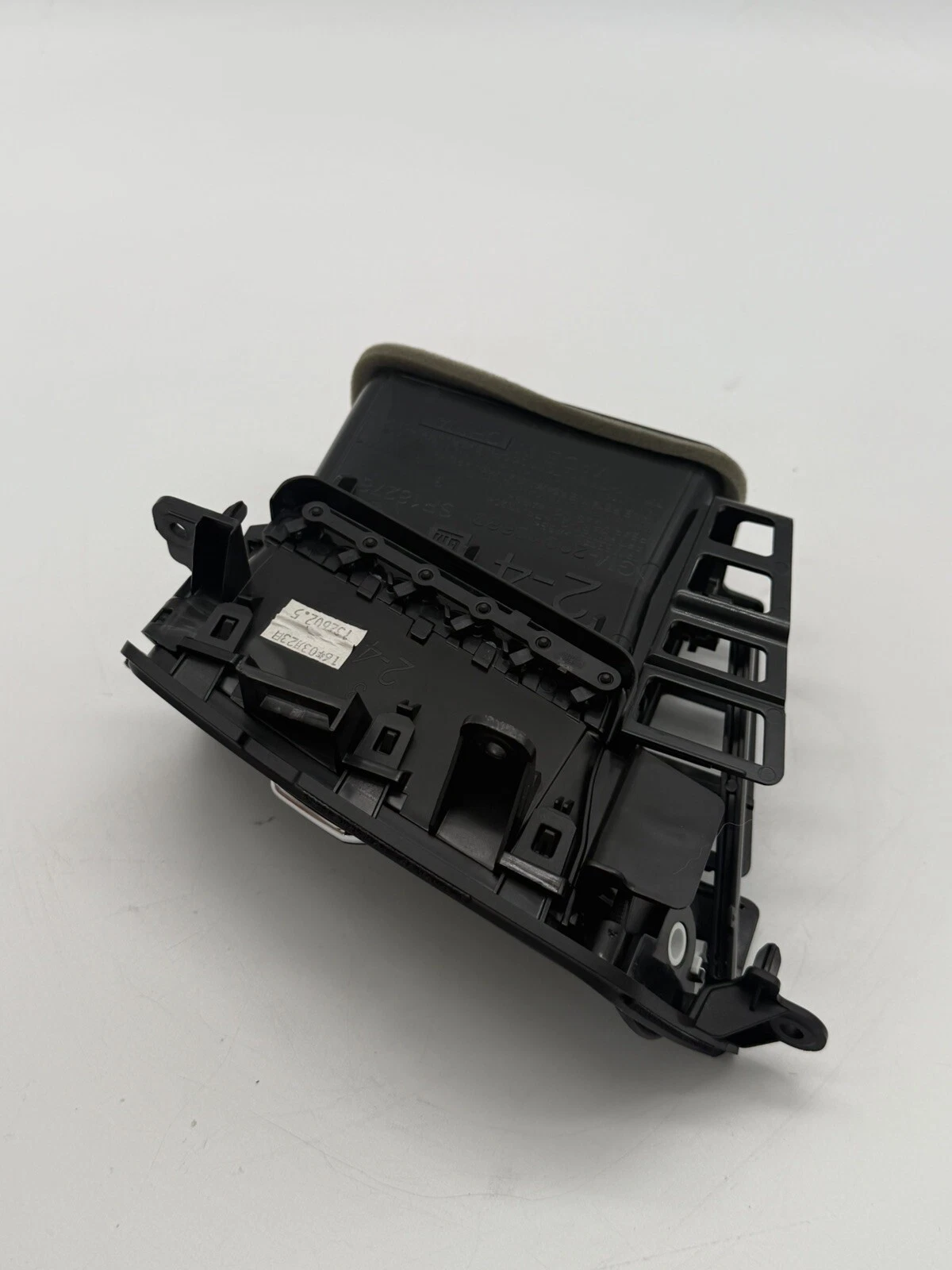 2015 - 2018 CHEVROLET SILVERADO 1500 RIGHT DASH AIR VENT 20943683 OEM - Image 8
