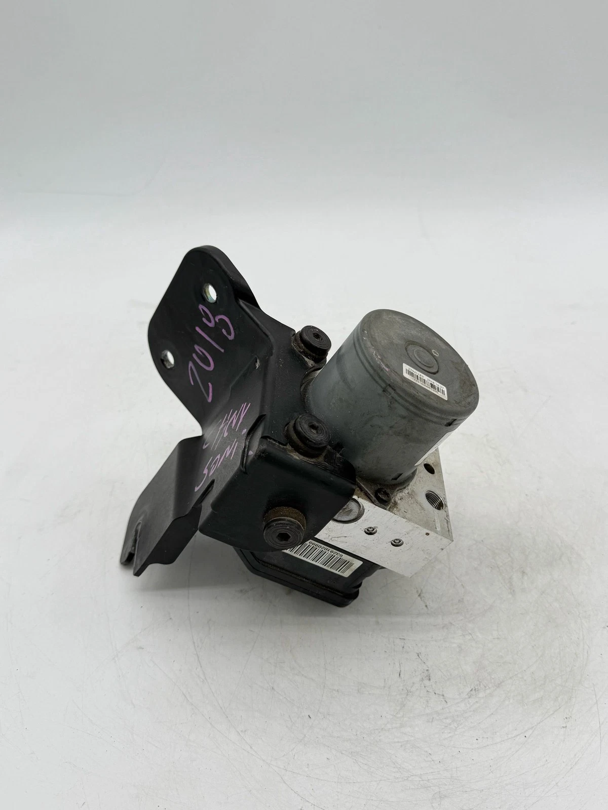 2017-2019 CHEVY SONIC ABS ANTI LOCK BRAKE ASSEMBLY ABS OEM 42573471 - Image 2