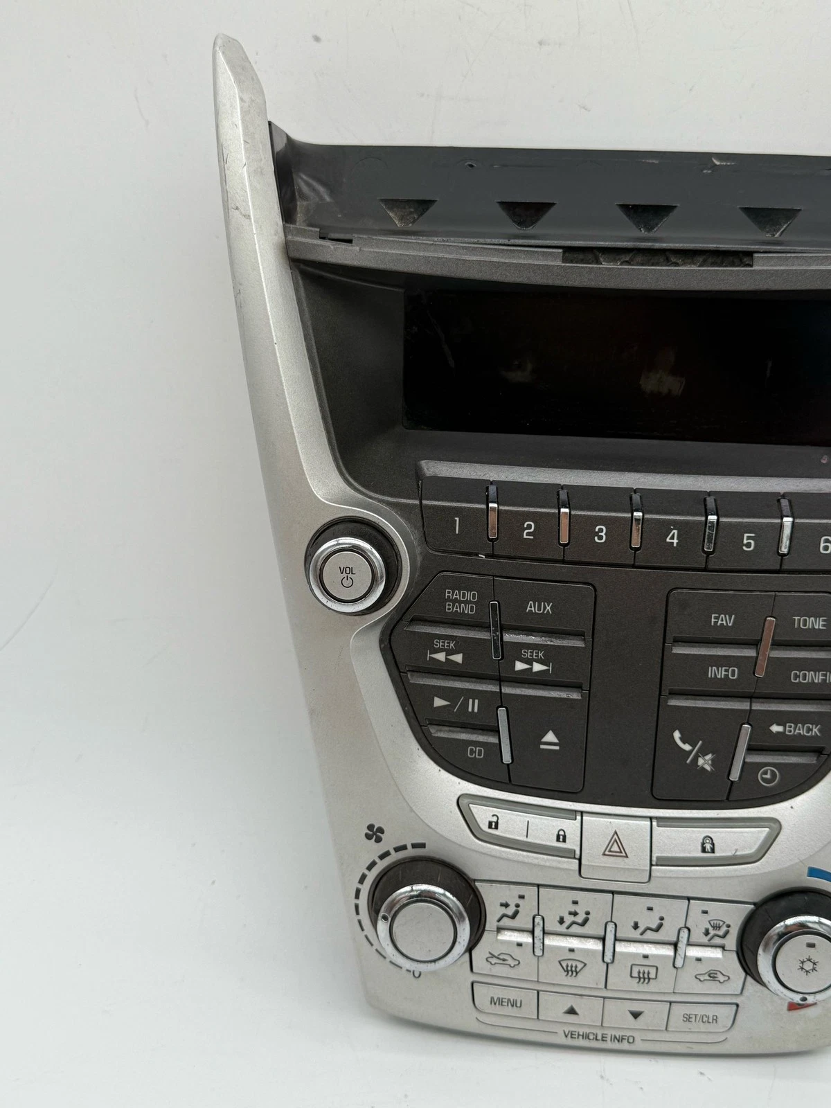 2010-2013 CHEVROLET EQUINOX AUDIO RADIO AC Control 95952766G OEM - Image 10