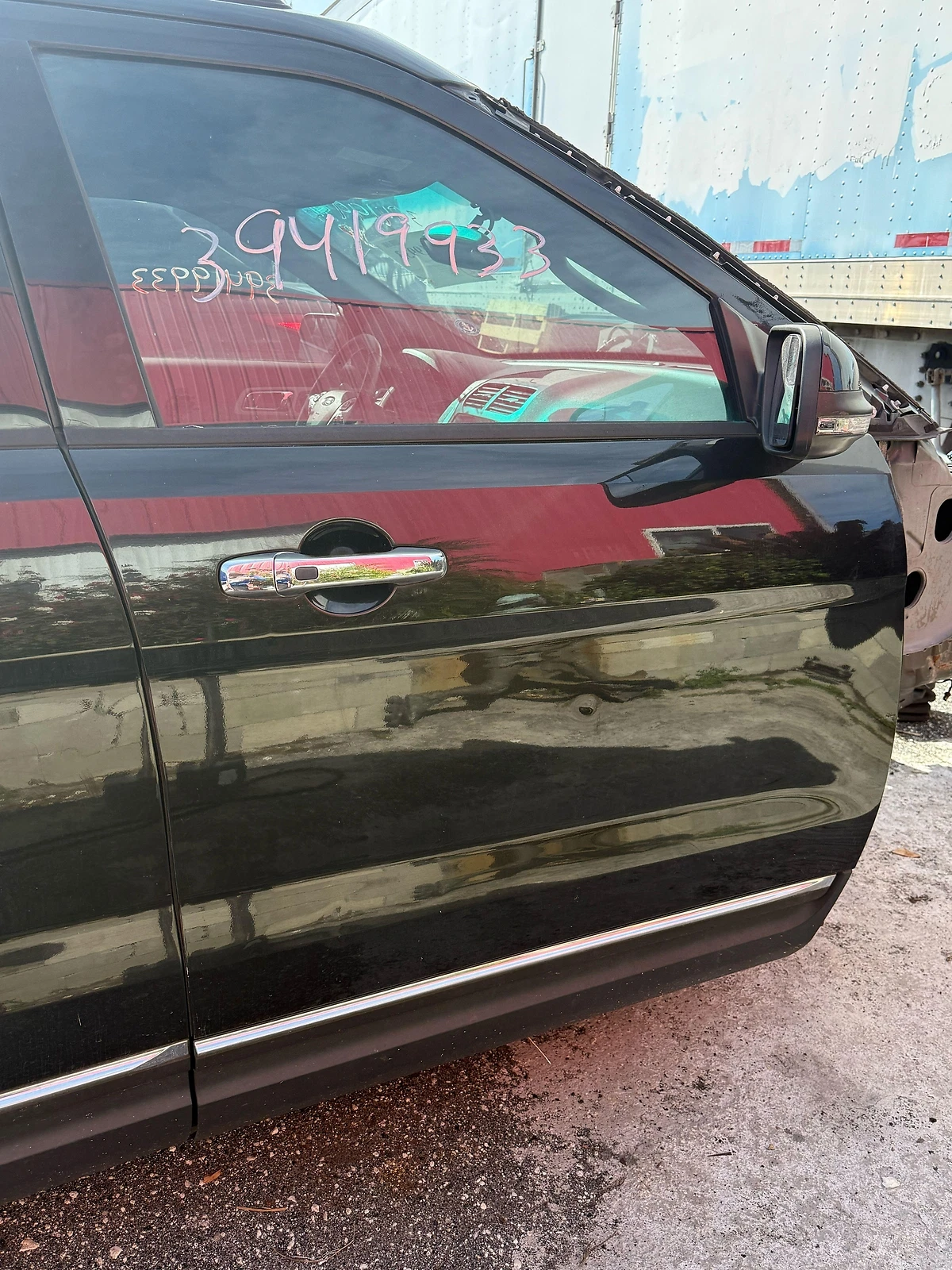 2014 FORD EXPLORER LIMITED FRONT DRIVER SIDE DOOR LH (MIRROR NOT INCLUDED) - Image 6