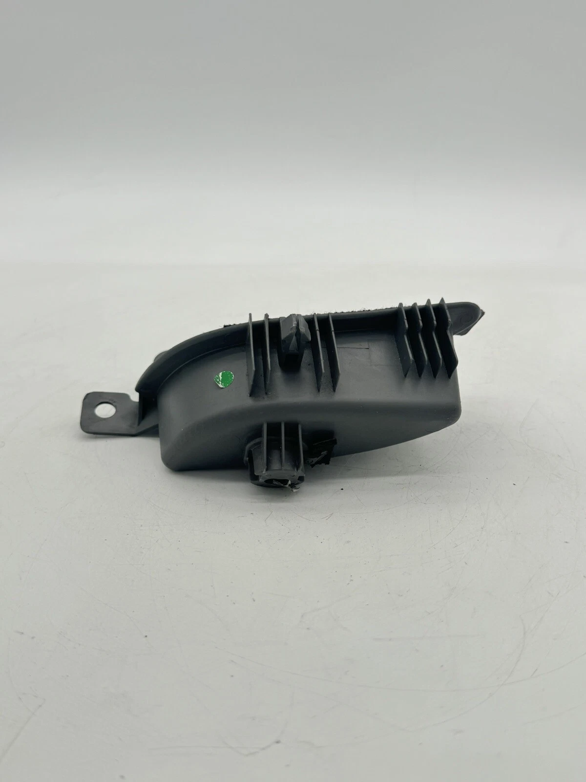2011- 2014 HYUNDAI SONATA GLS FRONT LEFT DOOR INTERIOR PULL HANDLE - Image 3