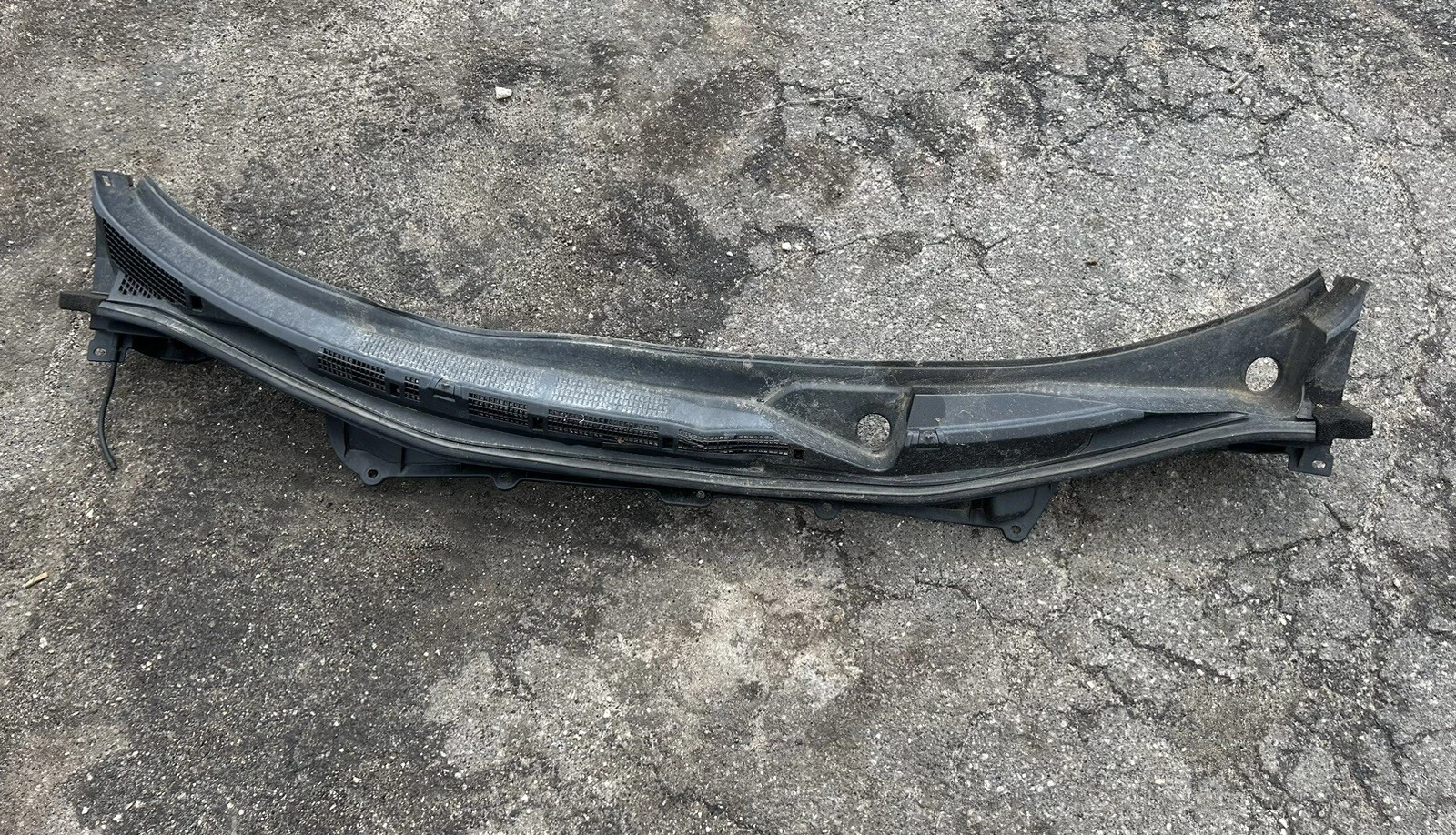 2017 Genuine Nissan Quest Cowl Top 668621JA1A / 66862-1JA1A OEM ⭐️⭐️⭐️