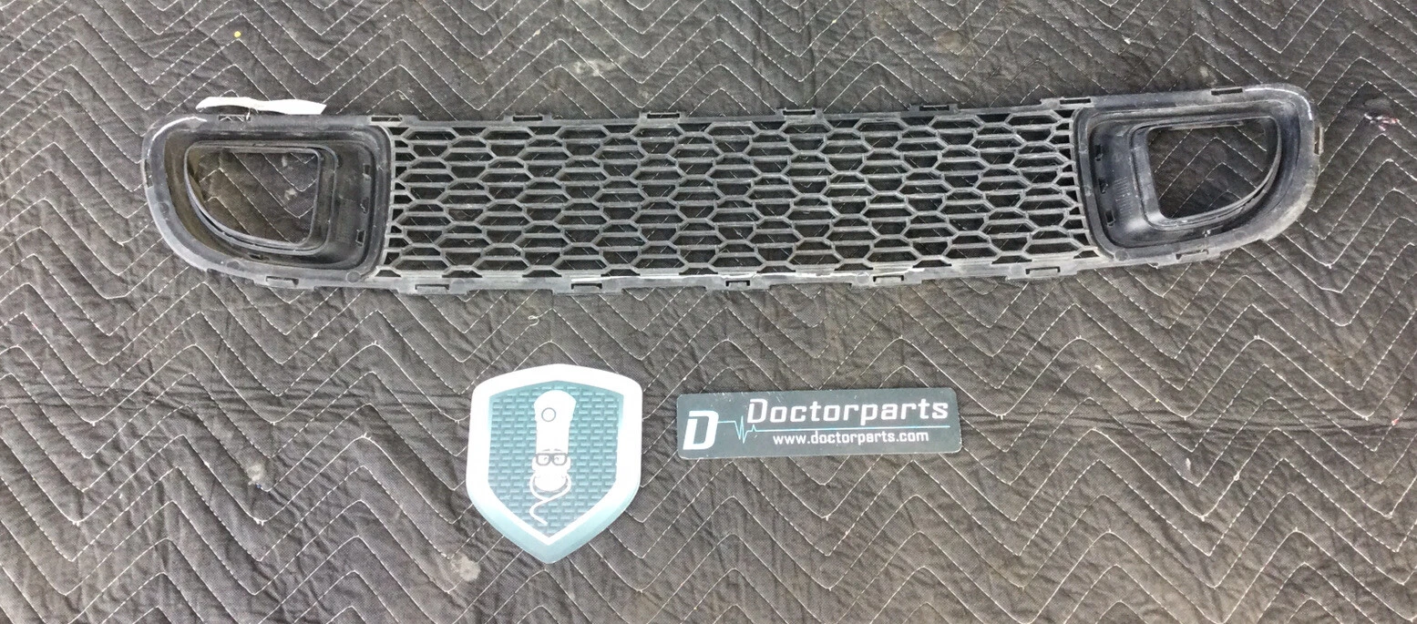 2011-2014 MINI COOPER FRONT BUMPER LOWER CENTER GRILLE USED OEM LOCAL PICKUP - Image 3
