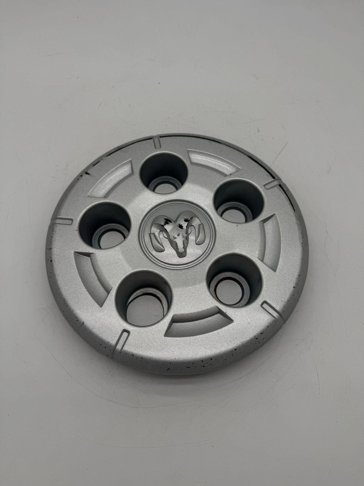 2018-2020 DODGE PROMASTER 2500 SILVER CENTER CAP OEM 68417597AA - Image 2
