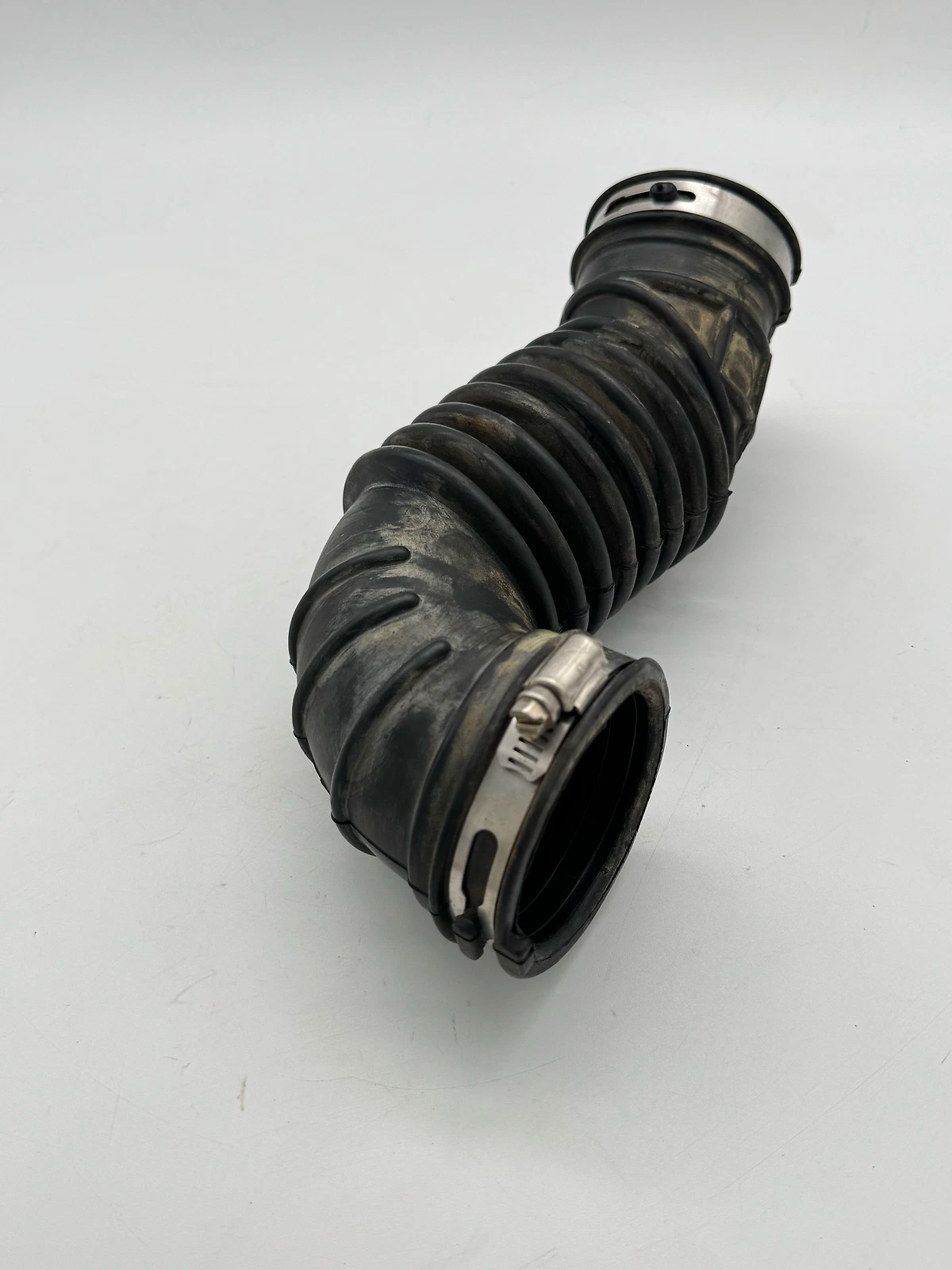 2012 - 2018 Chevrolet Sonic Air Cleaner Outlet Duct Assembly 1.8L 94537633 OEM - Image 8