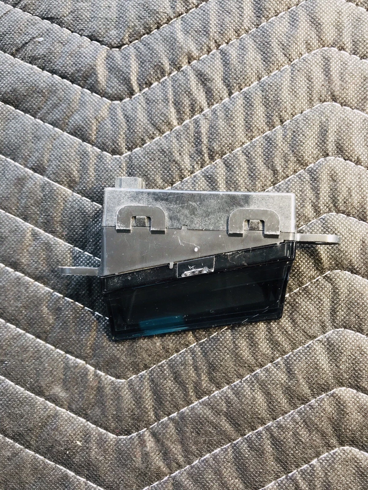 2013 CADILLAC XTS LENS VISOR RIGHT SIDE OEM 814592697 - Image 2