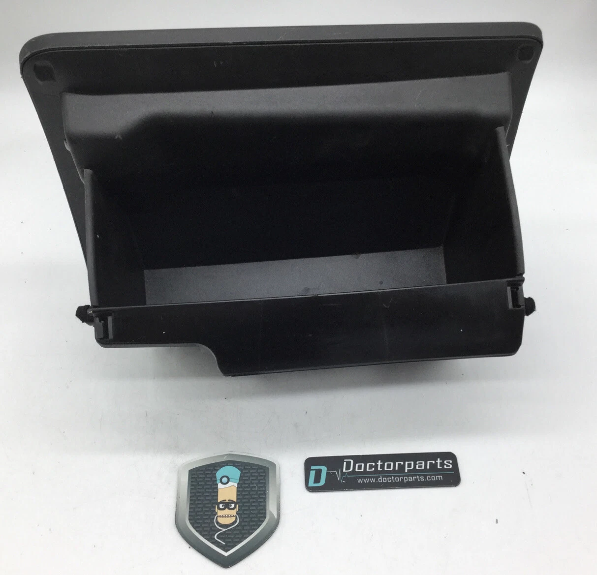 2018-2019 CHEVROLET EQUINOX DASH DASHBOARD BOX STORAGE COMPARTMENT USED OEM - Image 9