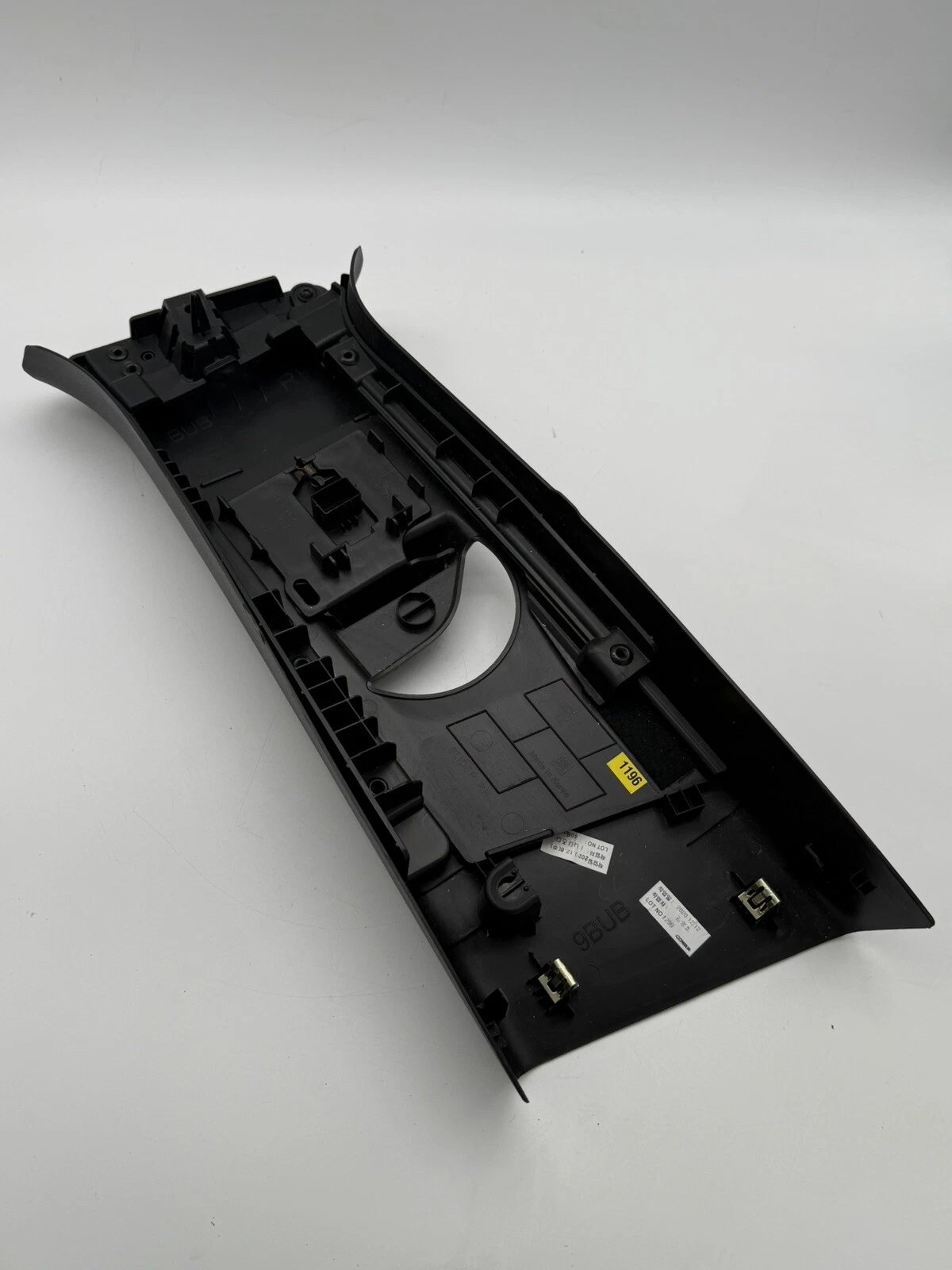 2020-2022 BUICK ENCORE GX RIGHT SIDE CENTER B PILLAR UPPER TRIM COVER PANEL OEM - Image 11