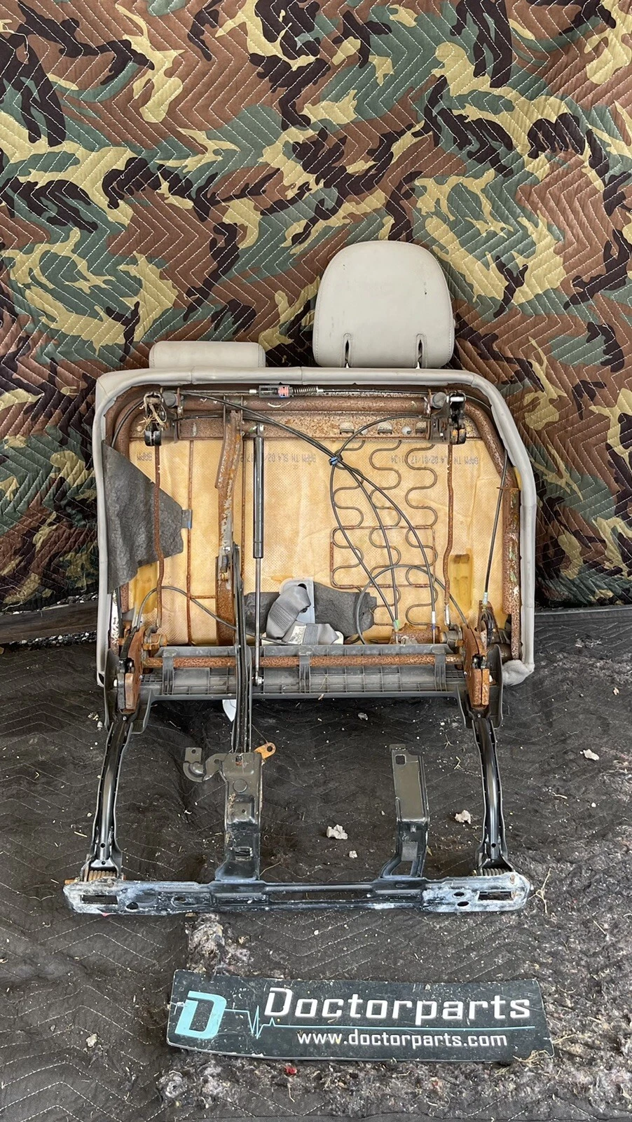 TOYOTA OEM 2017 Sienna Third Row Seat