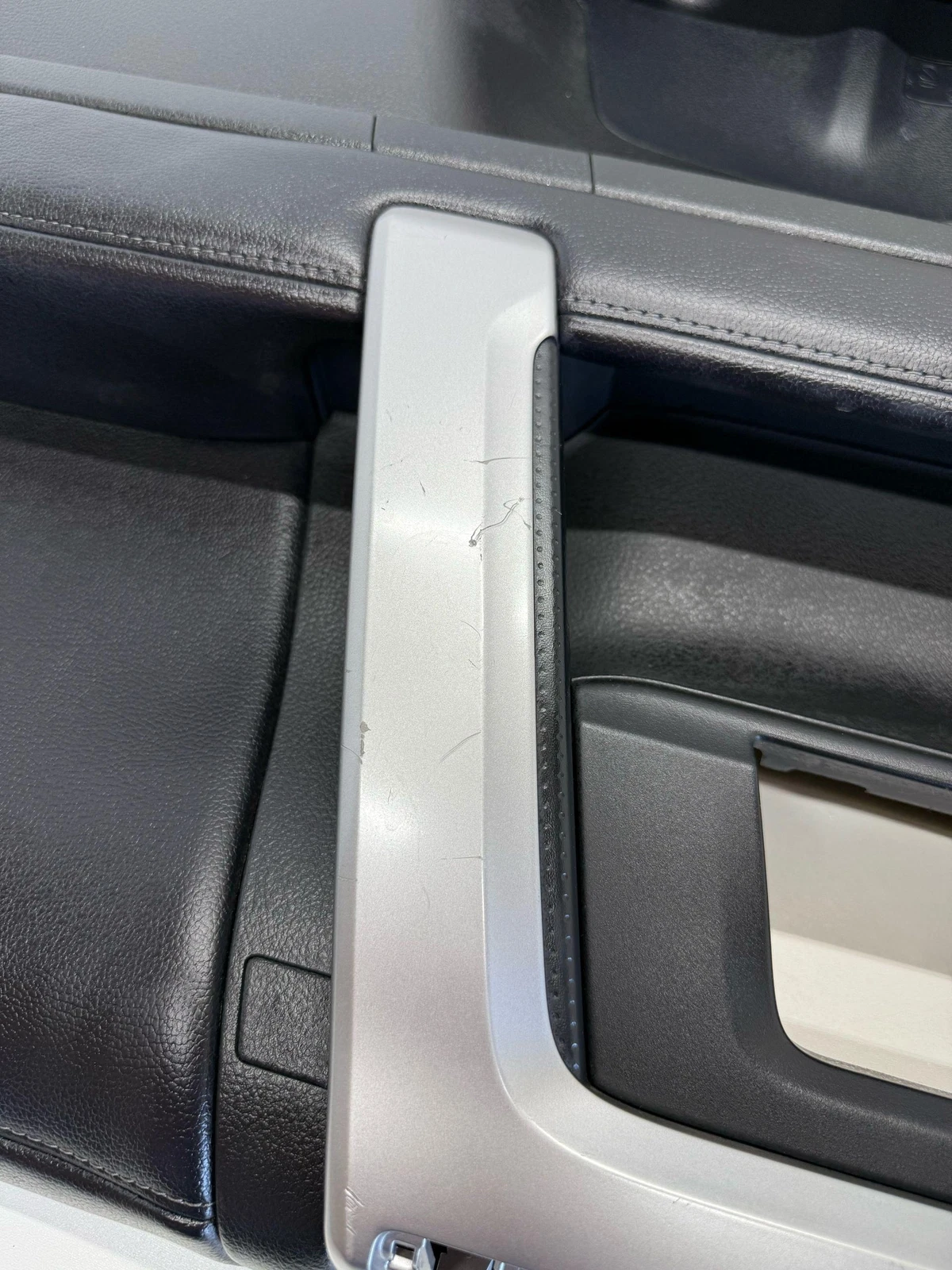2014 - 2020 TOYOTA 4RUNNER FRONT RIGHT SIDE INTERIOR DOOR PANEL TRIM COVER OEM - Image 8