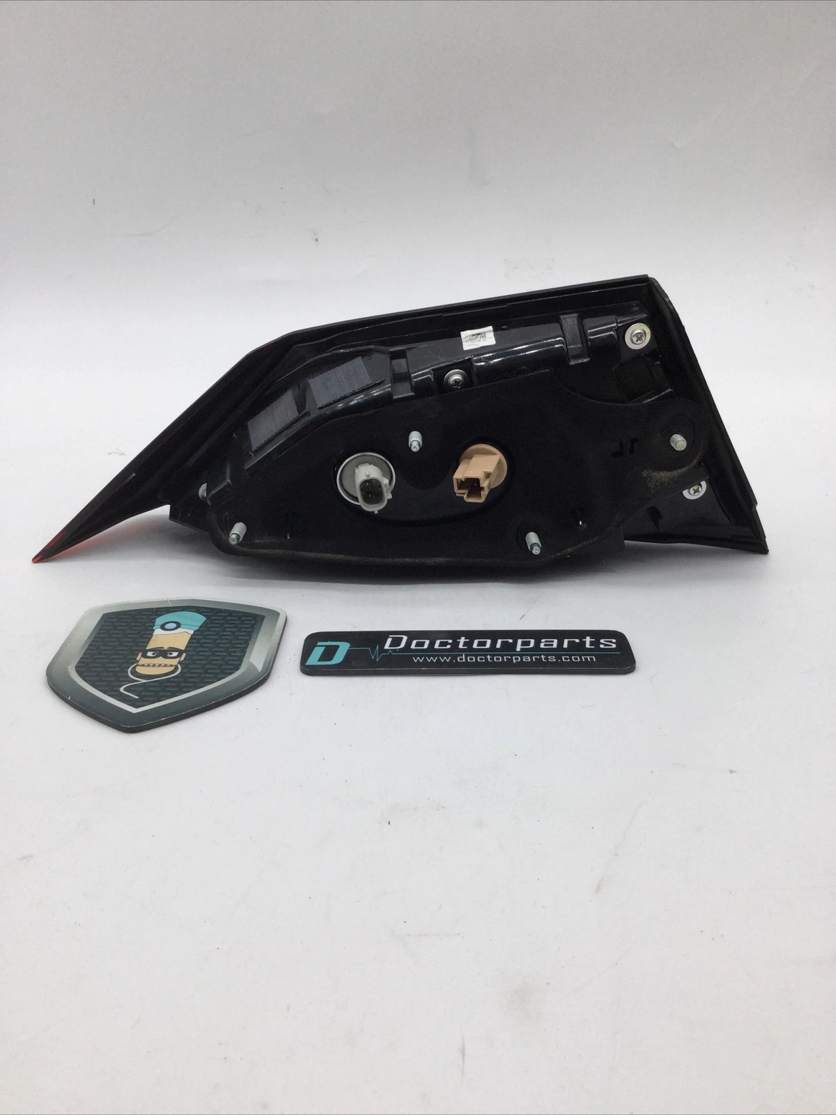 2019-2020 NISSAN ALTIMA RIGHT SIDE INNER TAIL LIGHT OEM 949666 - Image 4