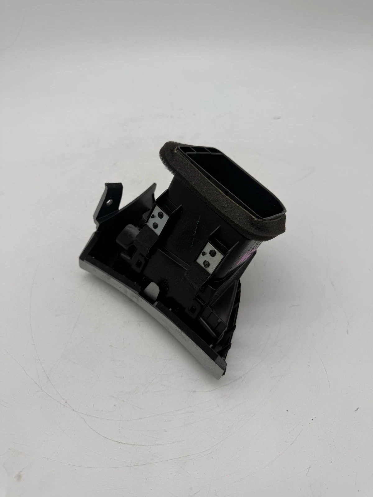 2016-2019 Nissan Sentra 1.8L PASSENGER RIGHT SIDE DASH AC AIR VENT - Image 8