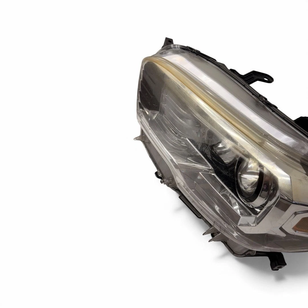 2014-2018 TOYOTA TACOMA LH LEFT SIDE HEADLIGHT USED OEM - Image 8
