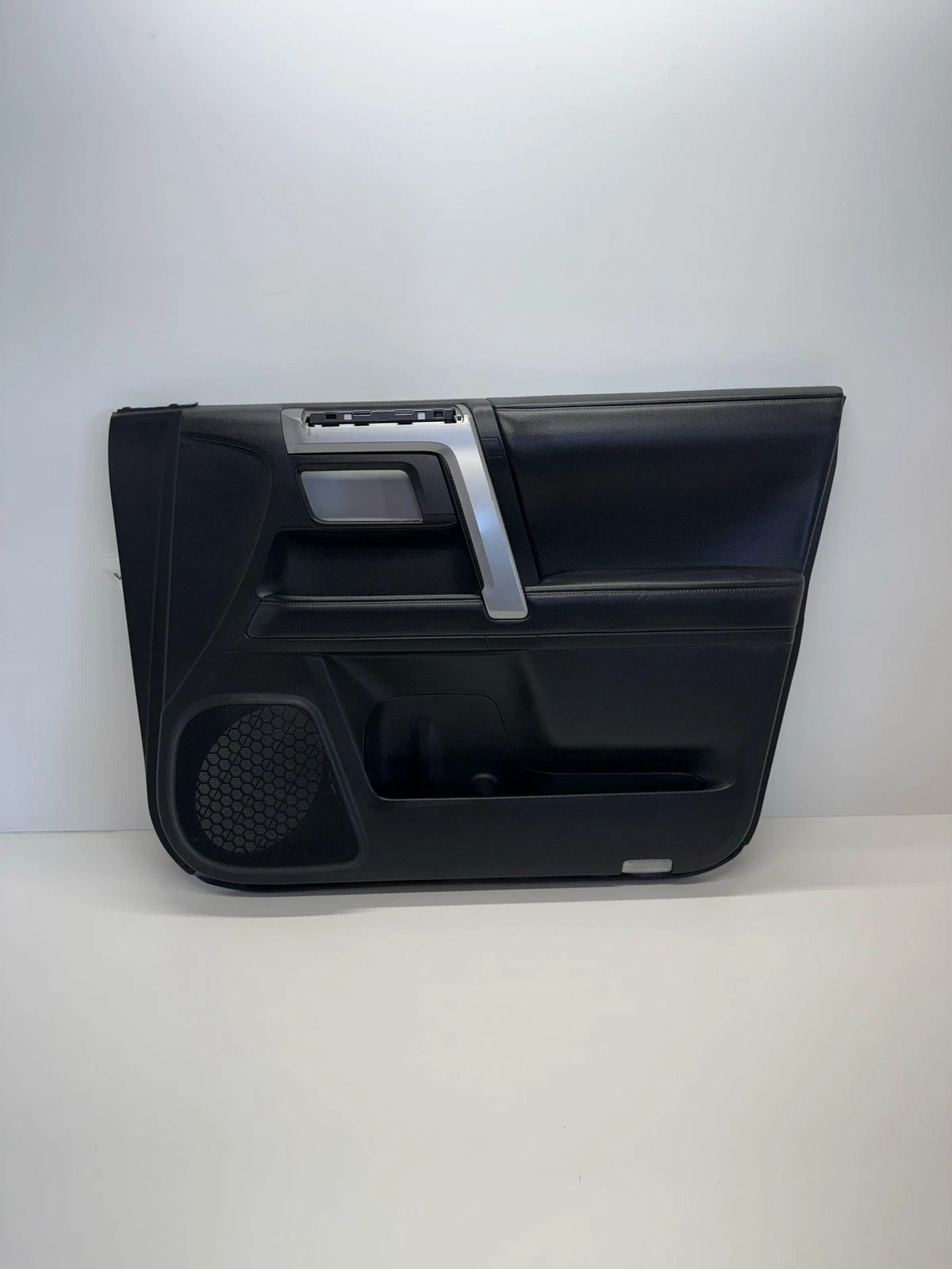 2014 - 2020 TOYOTA 4RUNNER FRONT RIGHT SIDE INTERIOR DOOR PANEL TRIM COVER OEM - Image 2