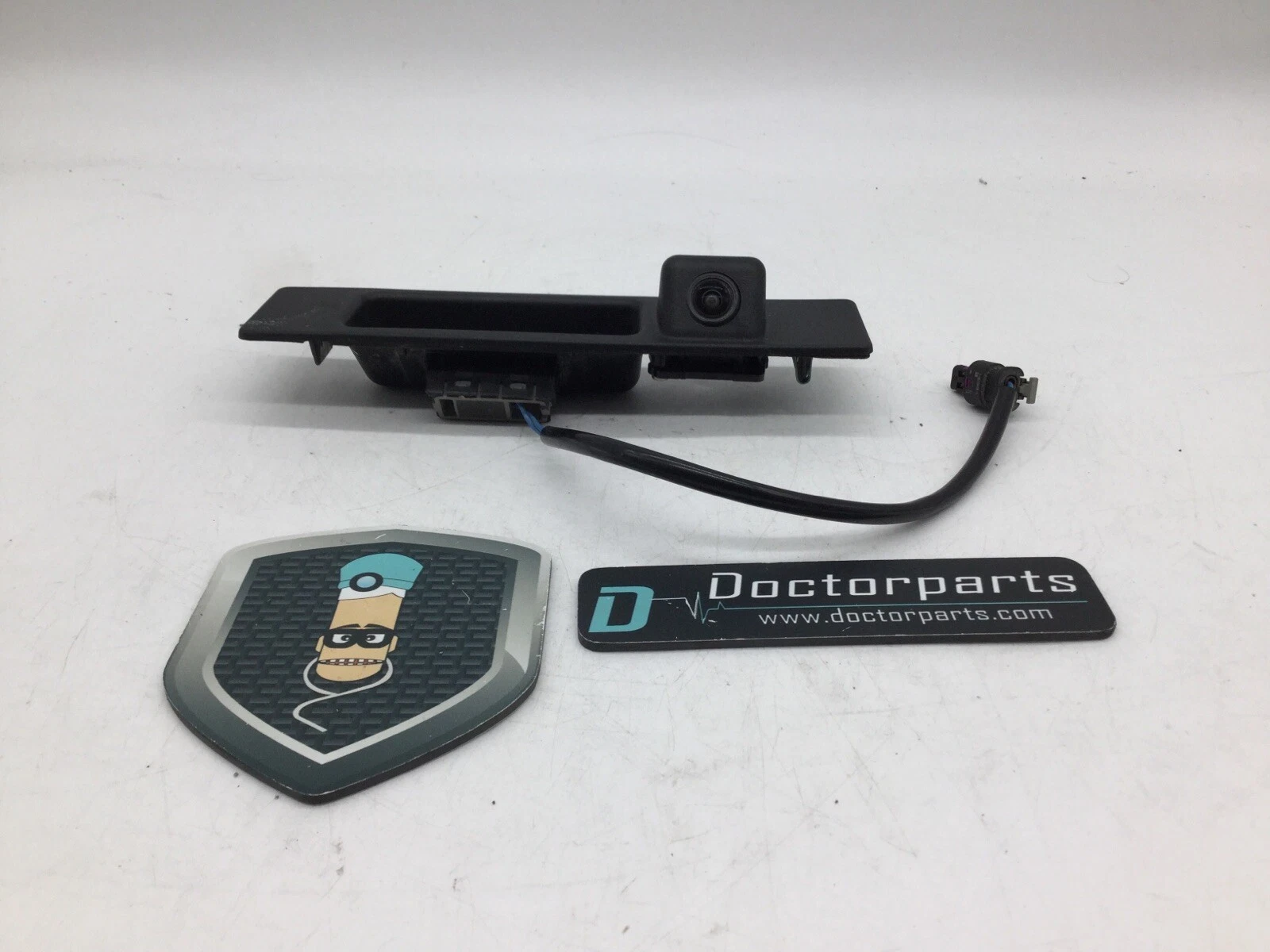 2017-2019 CHEVROLET MALIBU REAR TRUNK BACK UP CAMERA. OEM, USED.