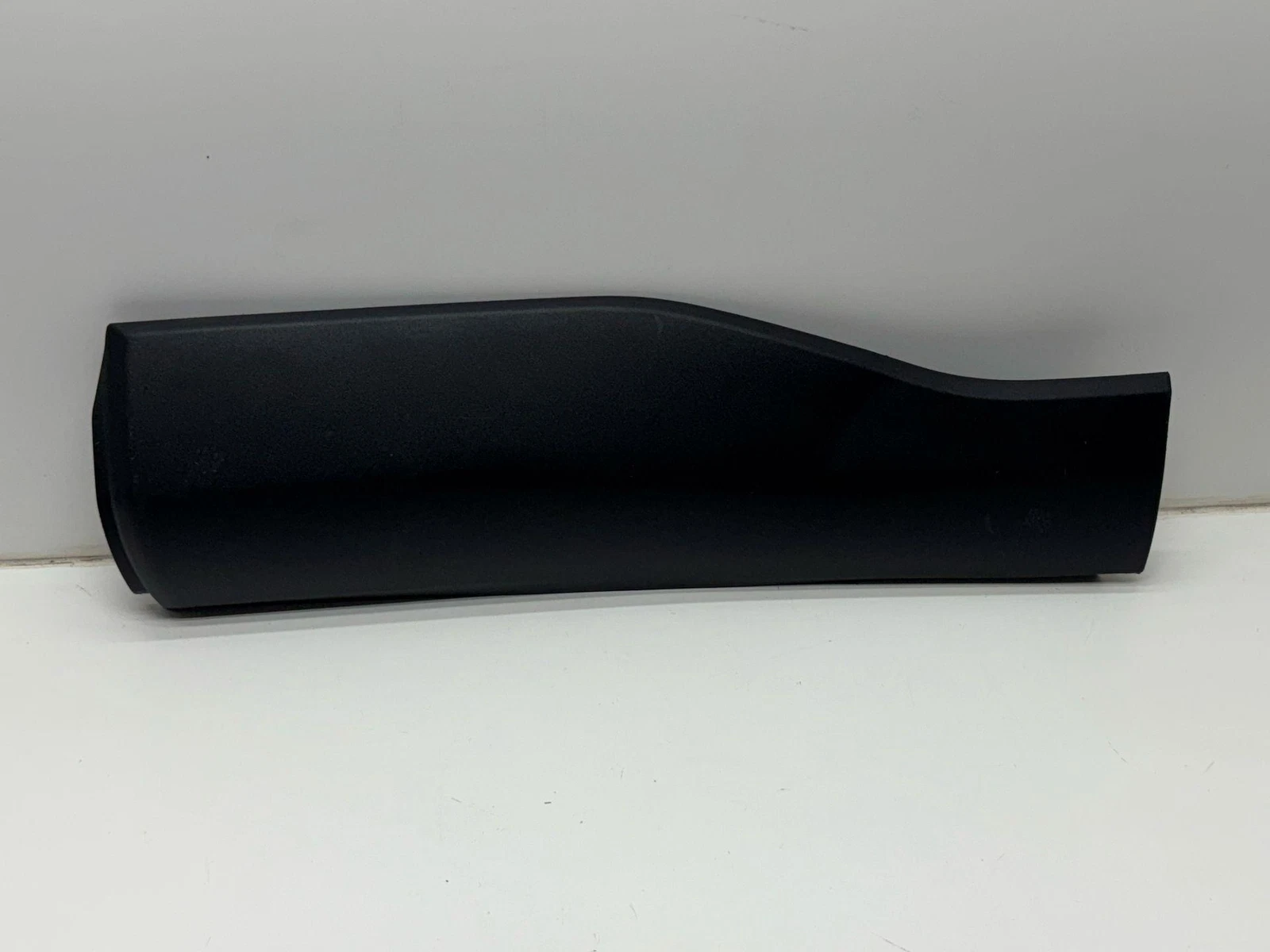 22-2024 TOYOTA COROLLA CROSS REAR LEFT DRIVER DOOR LOWER MOLDING OEM 750780A041 - Image 2