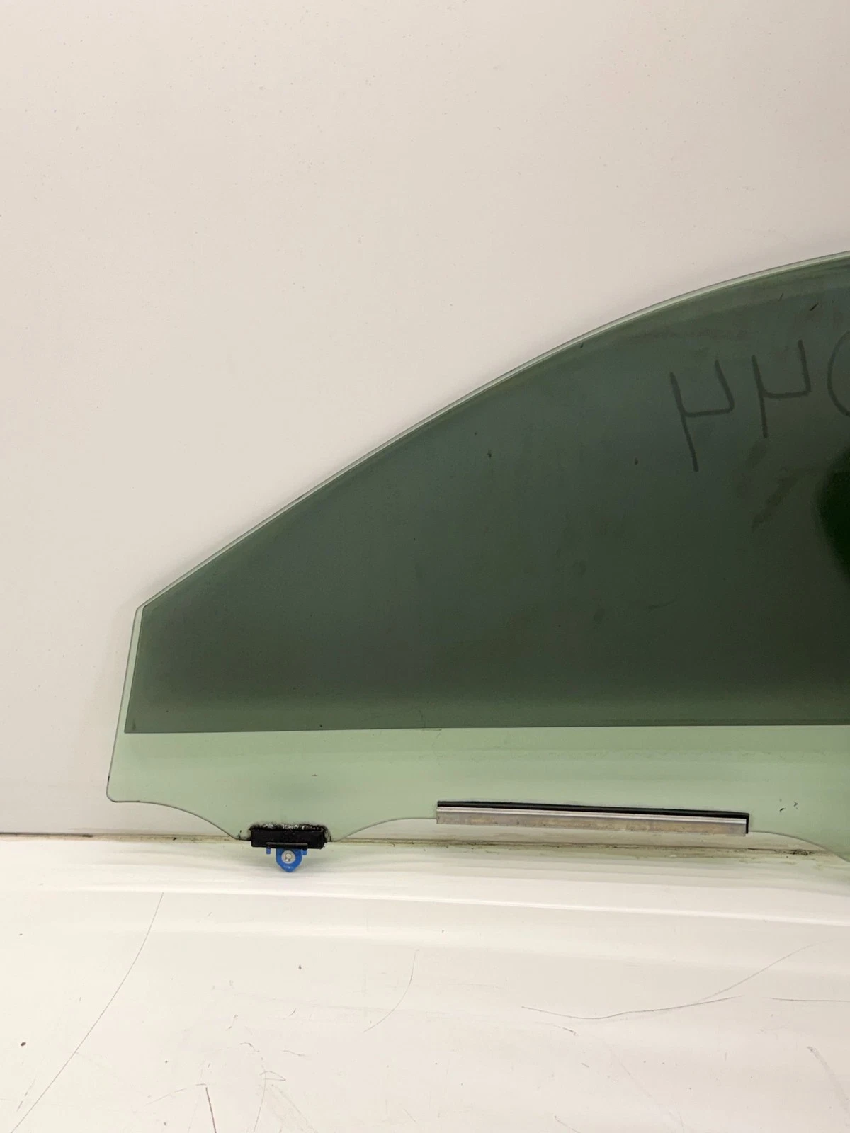 2014-2015 Lexus IS250 Front Right Door Window Glass Panel 1511 OEM - Image 7