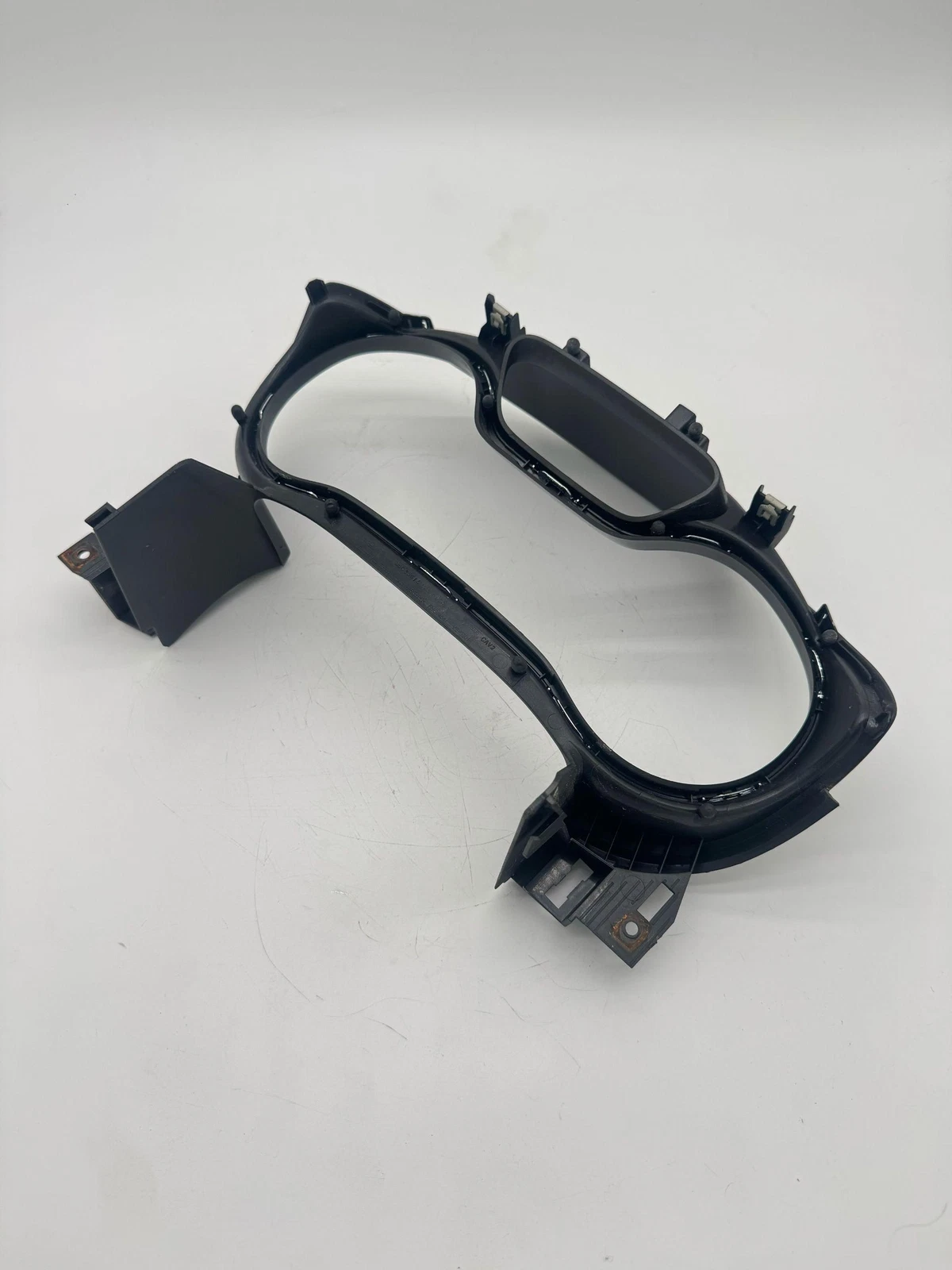 2016-2019 CHEVROLET CRUZE INSTRUMENT CLUSTER GAUGE SPEEDOMETER COVER BEZEL OEM - Image 4