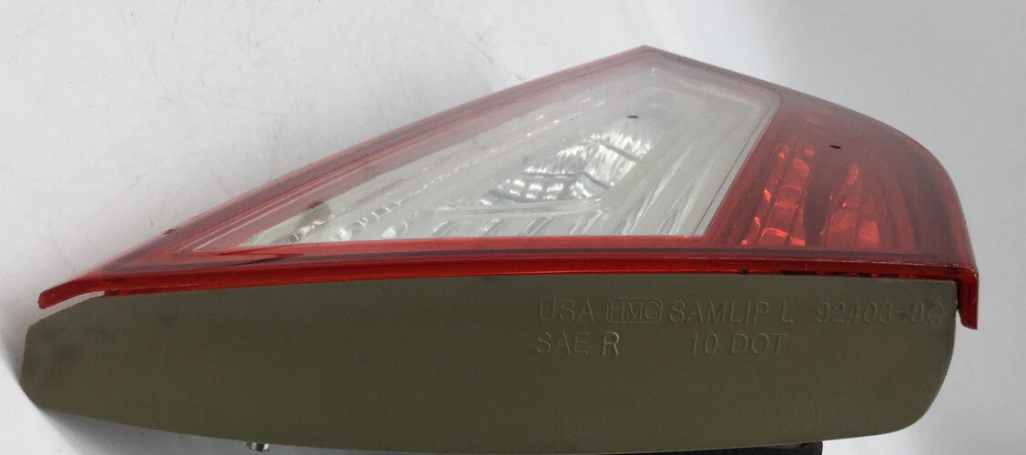 2011-2014 HYUNDAI ELANTRA DRIVER SIDE REAR TAILLIGHT 92403-3Q USED OEM - Image 7