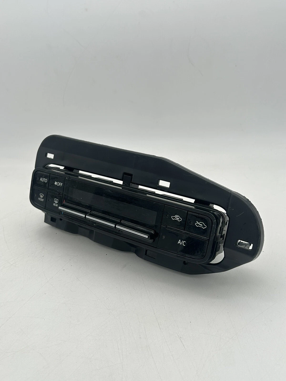 2016-2018 Toyota Corolla Ac Heater Climate Control Temperature Oem 55468-02060⭐️ - Image 5