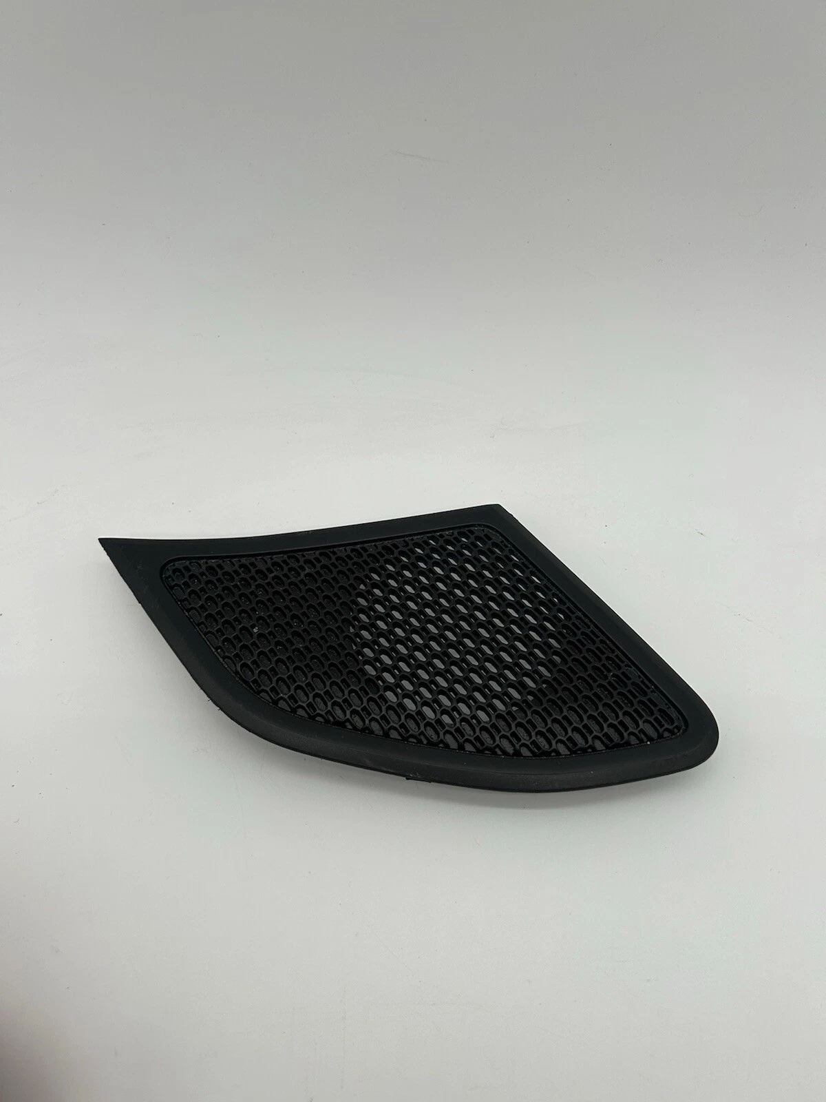 2019-23 DODGE RAM 1500 FRONT LEFT DRIVER SIDE DASH AUDIO SPEAKER COVER GRILL OEM - Image 4