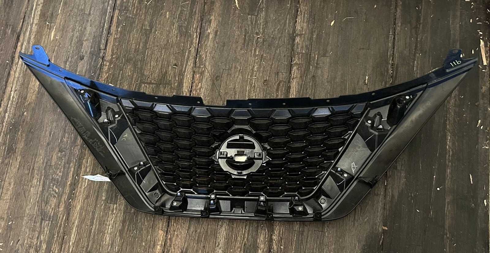 2019 - 2024 NISSAN MURANO FRONT BUMPER GRILLE COVER PANEL OEM 623109UF0A - Image 7