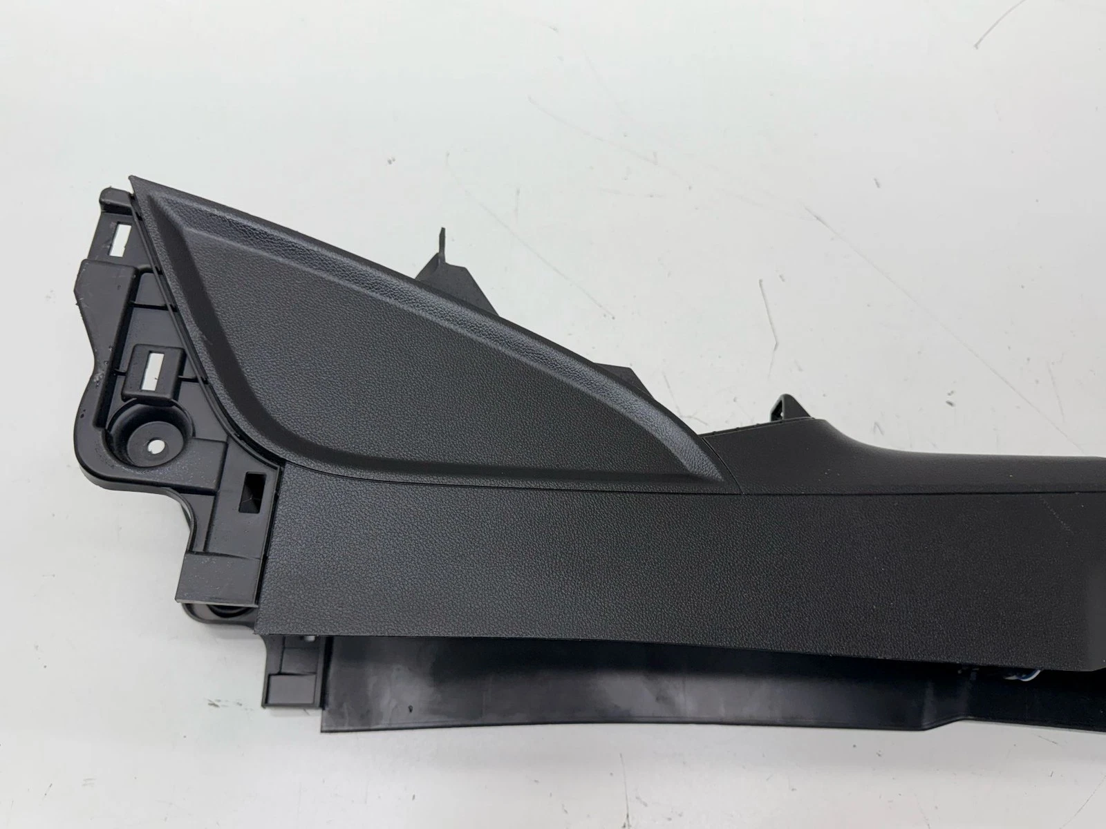 2017-2020 CHEVROLET SONIC CENTER CONSOLE BASE 42532293 SEDAN OEM - Image 11