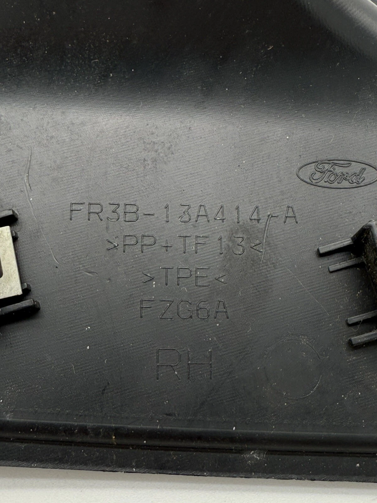 2015-2020 Ford Mustang GT Rear Right Pad Cover Trim FR3B-13A414-A 15-20 - Image 9
