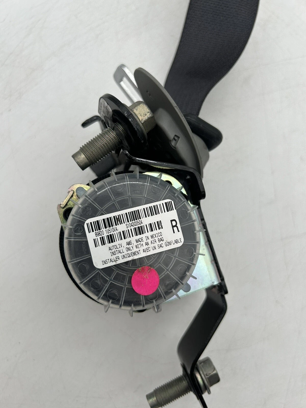 OEM Right Rear 2nd Row Seat Belt Retractor for 2012 Kia Sorento EX 3.5L OEM - Image 8