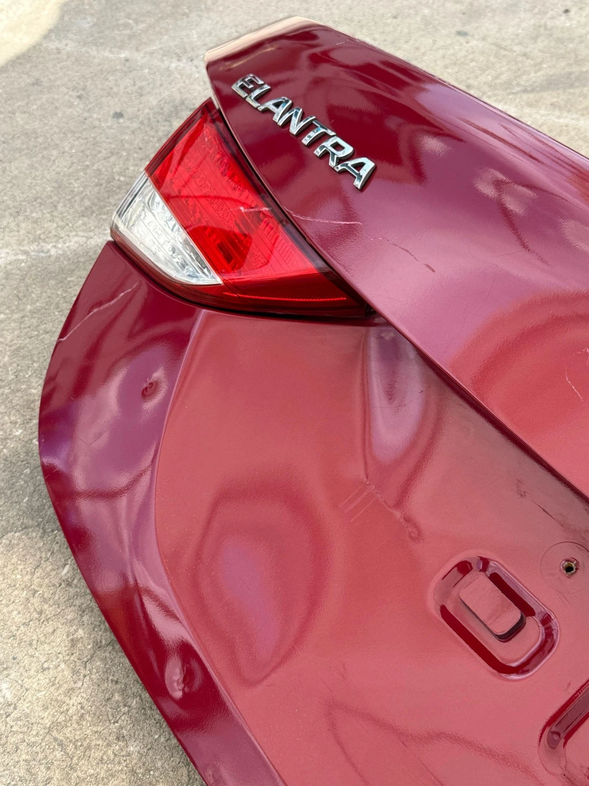 2011-2013 HYUNDAI ELANTRA Trunk/decklid/hatch/tailgate OEM - Image 3