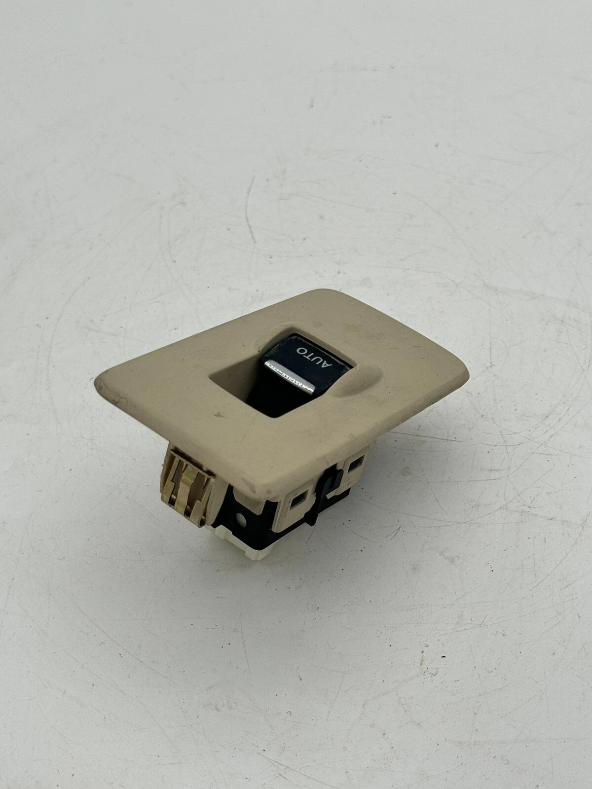 2013-2016 Ford Taurus LINCOLN MKS PASSENGER POWER WINDOW SWITCH DA5T-14529-AAW - Image 4