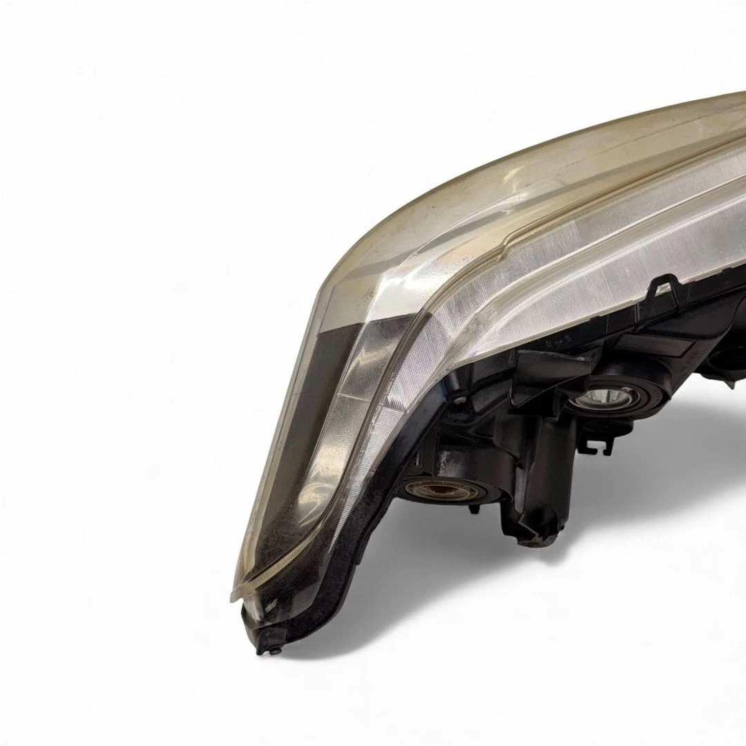 2014-2018 TOYOTA TACOMA LH LEFT SIDE HEADLIGHT USED OEM - Image 7