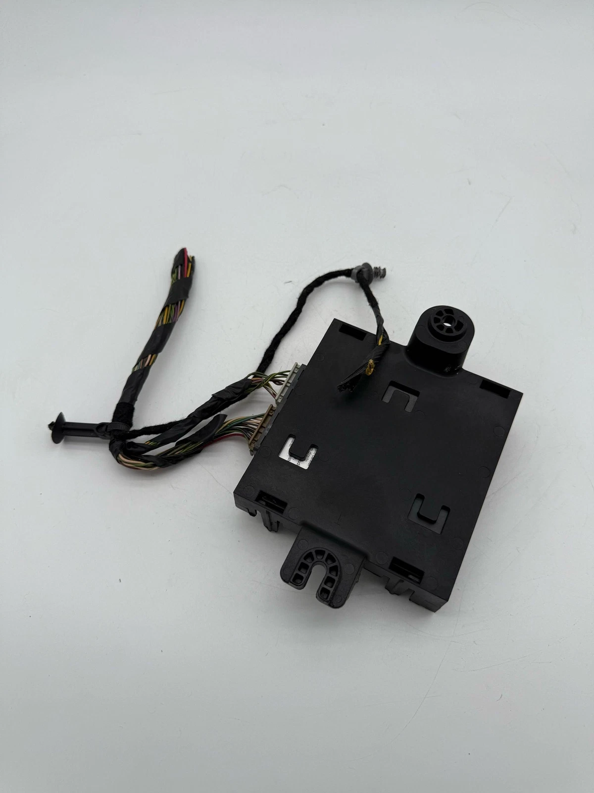 2018 - 2021 CHEVROLET SONIC KEYLESS ENTRY COMPUTER CONTROL MODULE OEM - Image 9