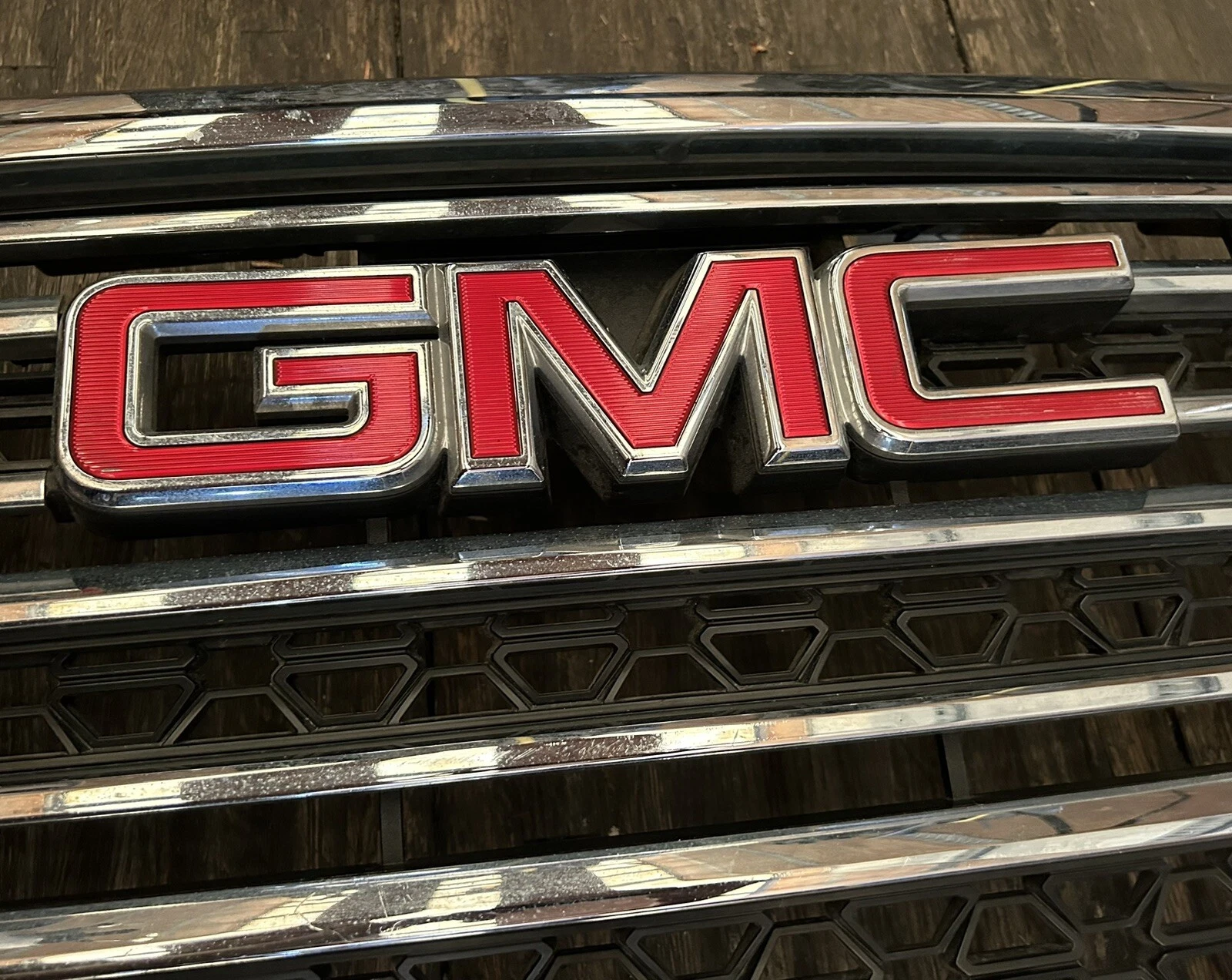 2017 2018 2019 GMC ACADIA SLT GRILLE NO CAMERA 84003226 OEM GRILLl GENUINE GMC - Image 5