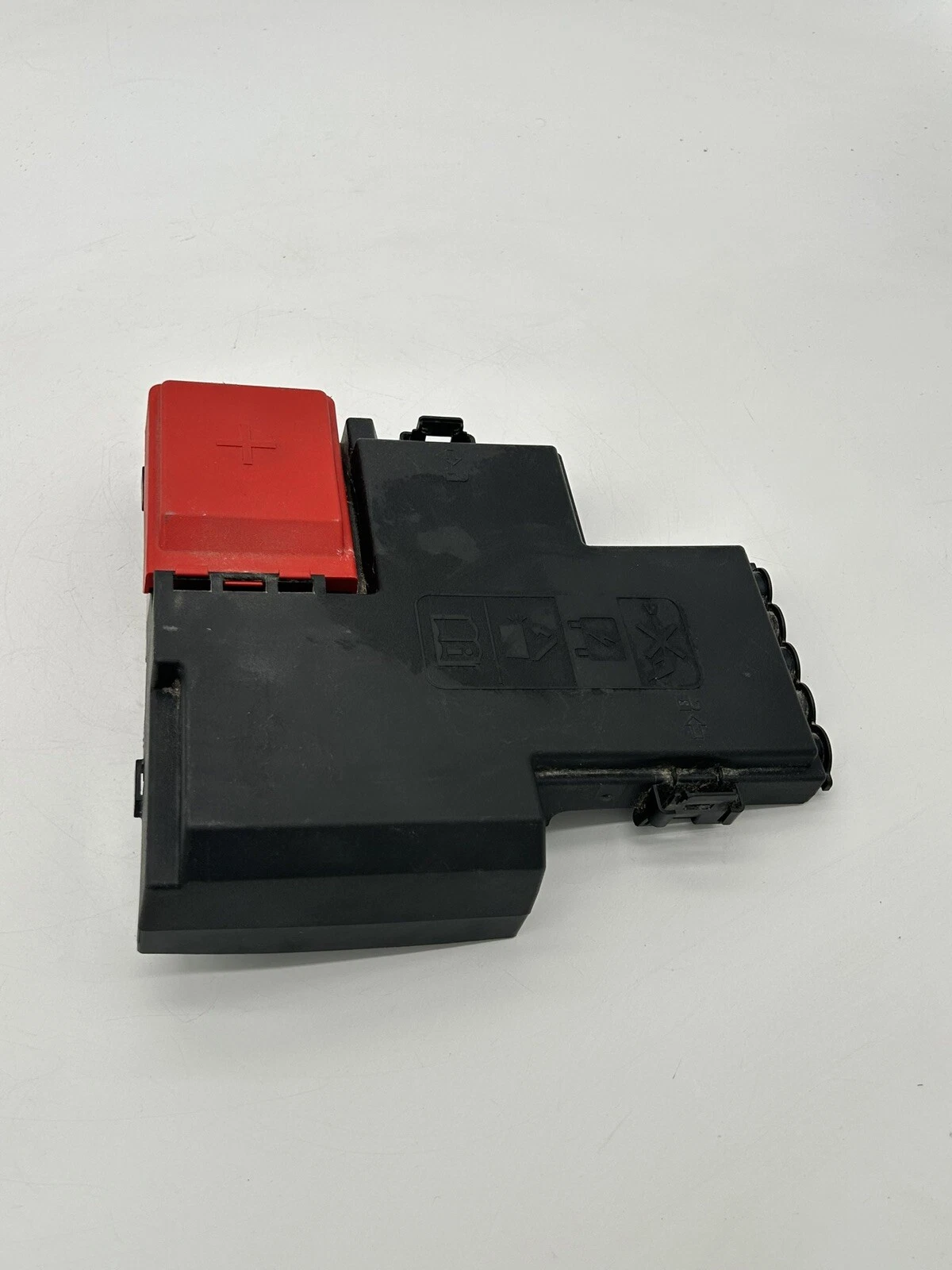 2020-2021 BUICK ENCORE GX 1.2L GAS BATTERY DISTRIBUTION FUSE BOX BLOCK COVER OEM - Image 4