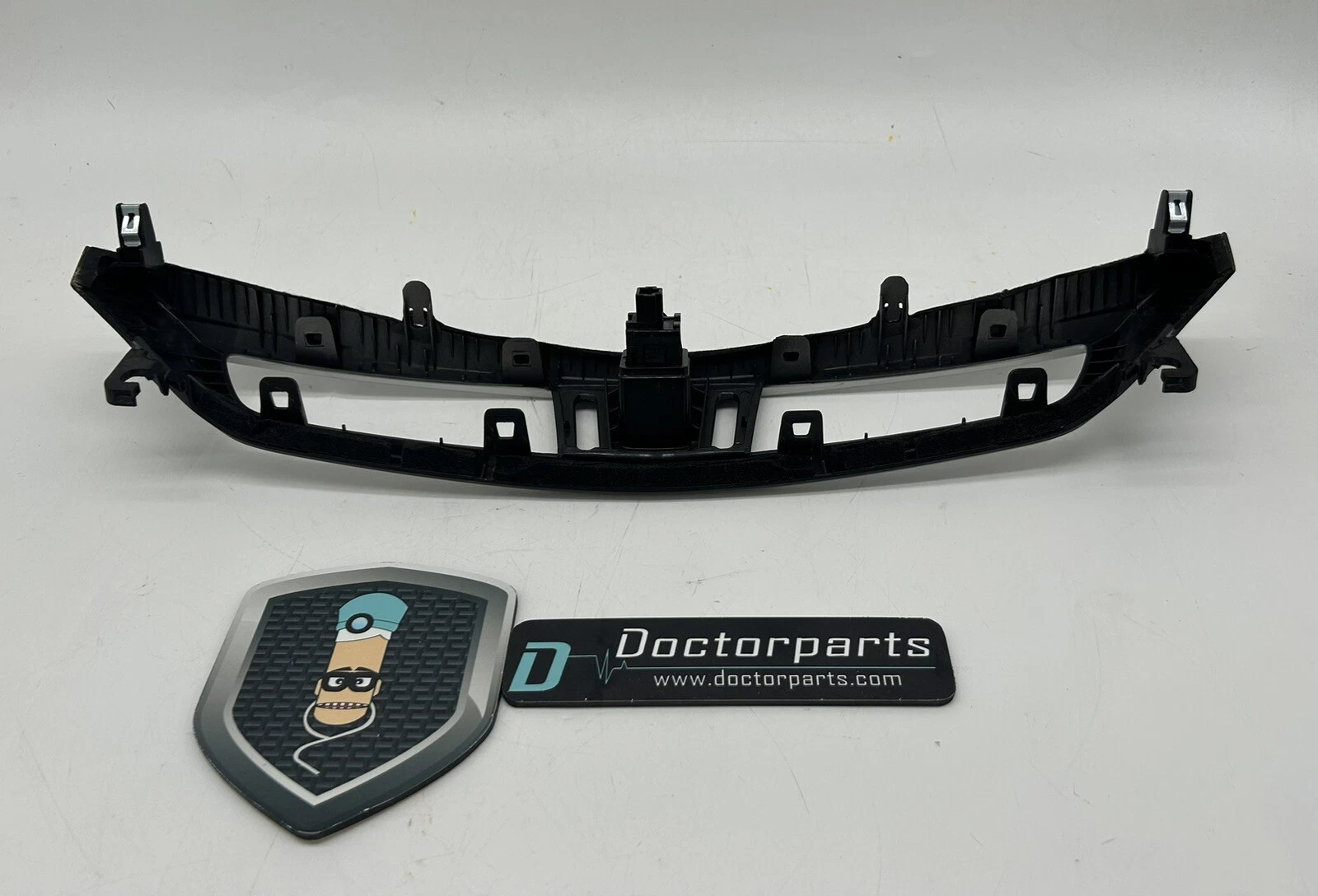 2014 2015 2016 NISSAN ROGUE CENTER DASHBOARD VENT TRIM 68750-4BA0A OEM - Image 2