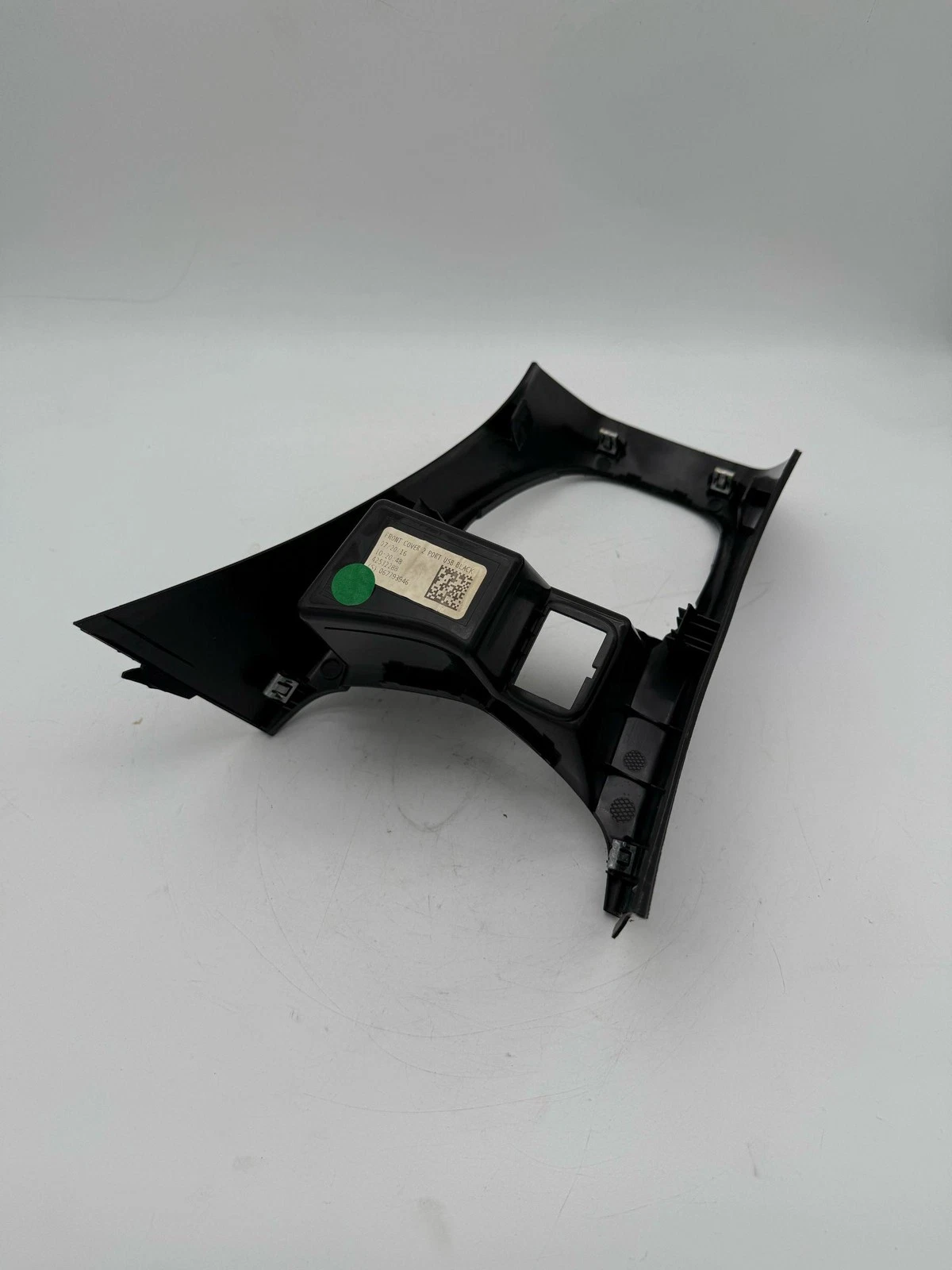 2020 Chevrolet Sonic Jet Black Front Floor Console Trim Plate 42532288 OEM - Image 8