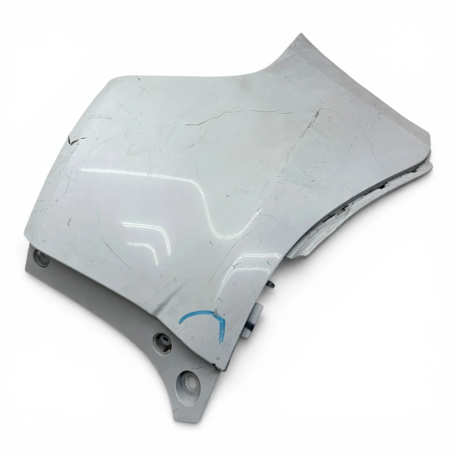 2018-2021 BUICK ENCLAVE REAR RIGHT SIDE BUMPER END UPPER COVER PANEL WHITE OEM - Image 6