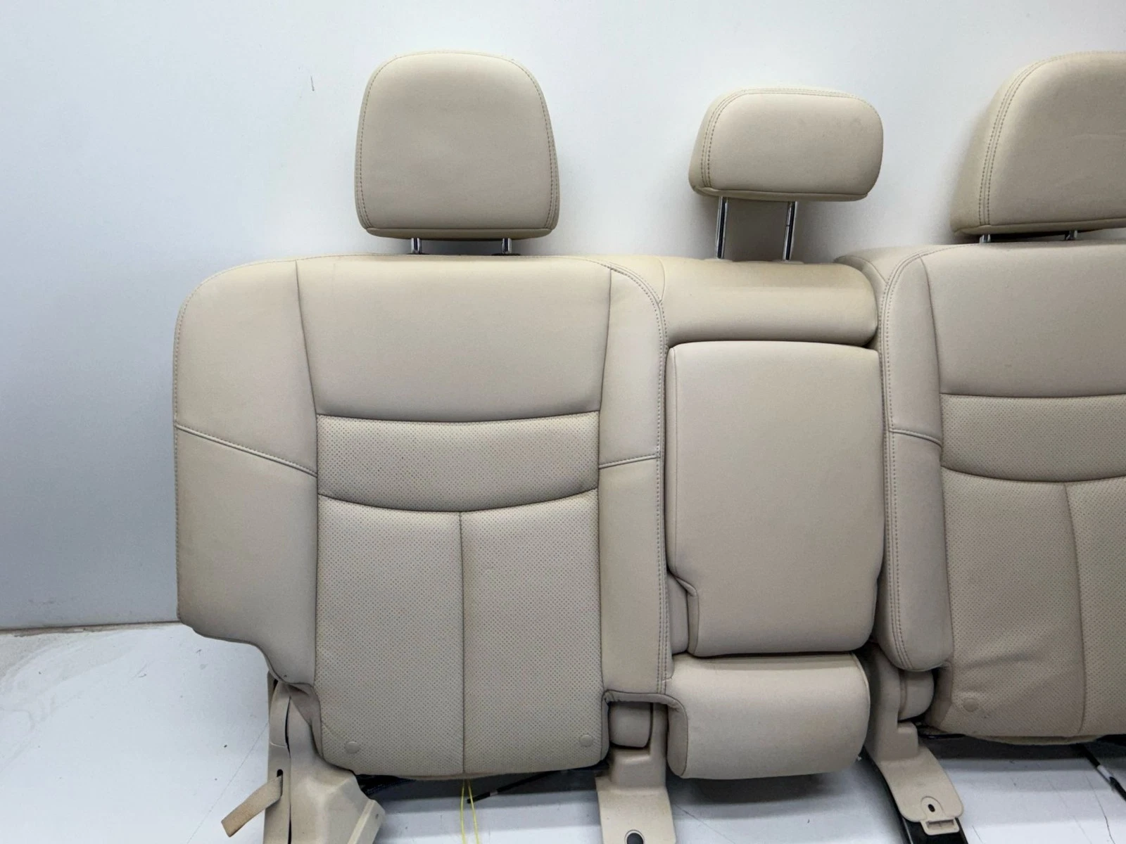 2018-2024 NISSAN MURANO REAR 2ND ROW UPPER CUSHION SEAT OEM - Image 3