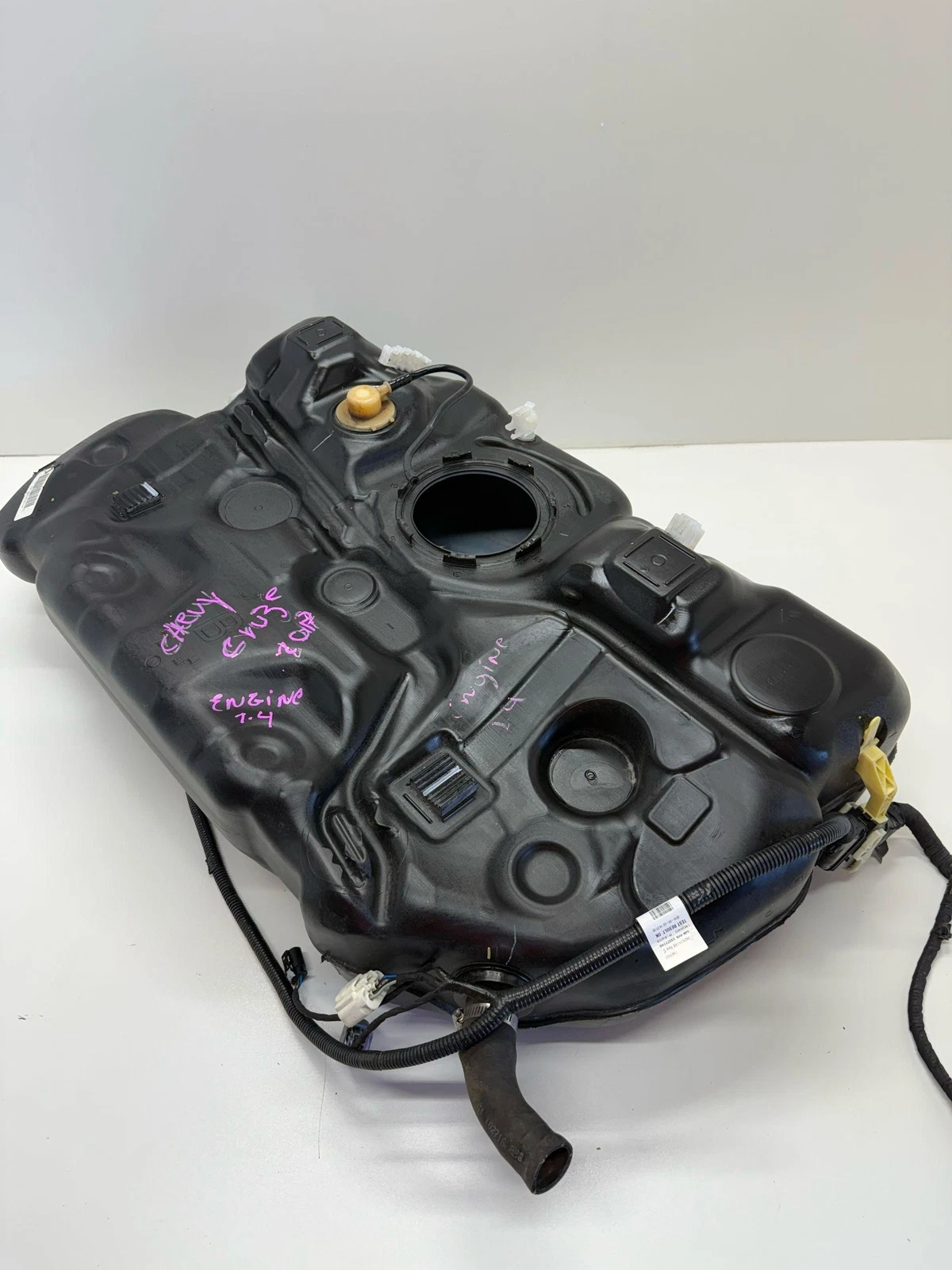 2016-2019 CHEVROLET CRUZE FUEL TANK 13 GALLON 39007284 - Image 11