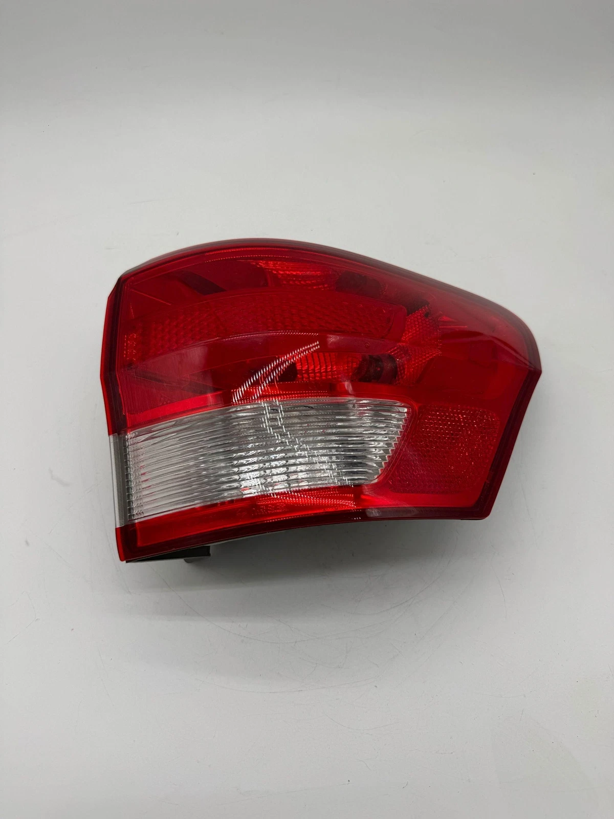 RH 11-13 Jeep Grand Cherokee Right Passenger Tail Light Assembly OEM 55079420AD - Image 3