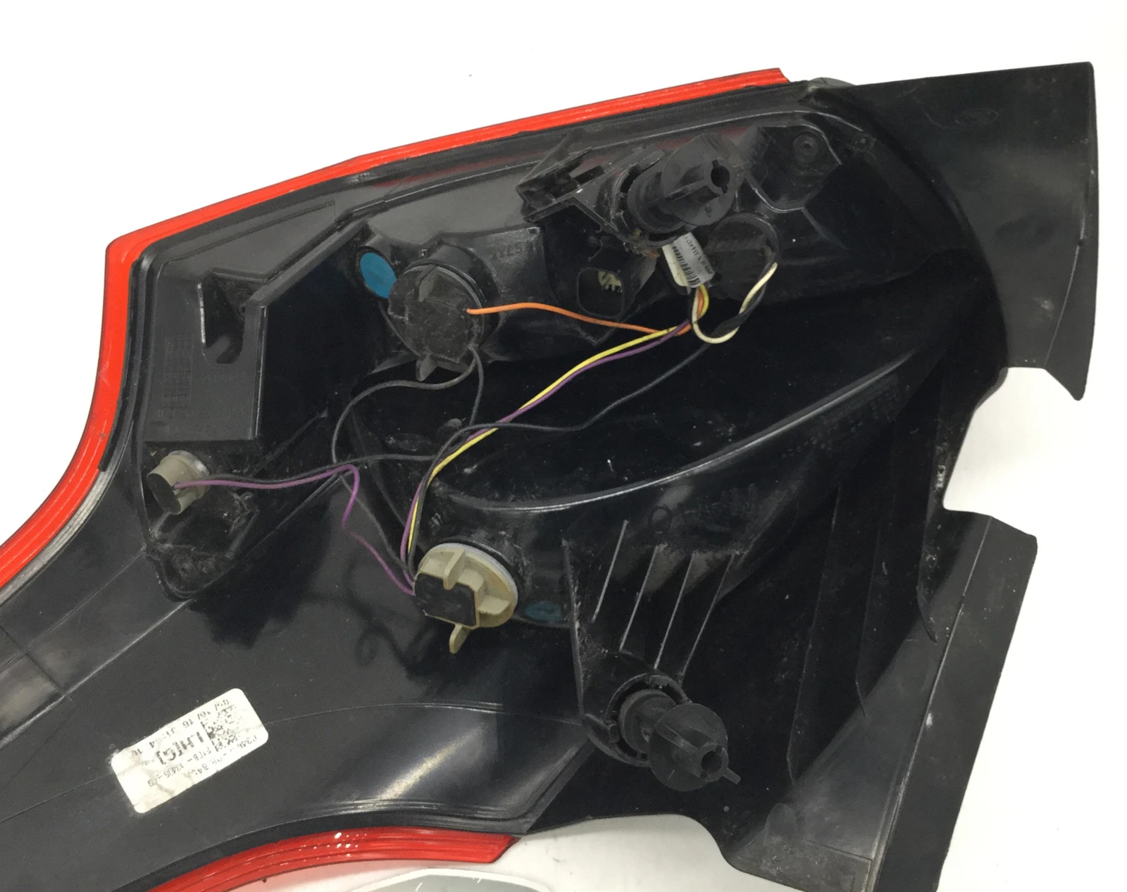 2015-2018 FORD FOCUS DRIVER LEFT LH SIDE TAIL LIGHT USED OEM - Image 6